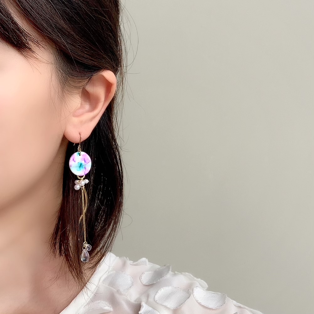 揺れる紫陽花としずくの画像5