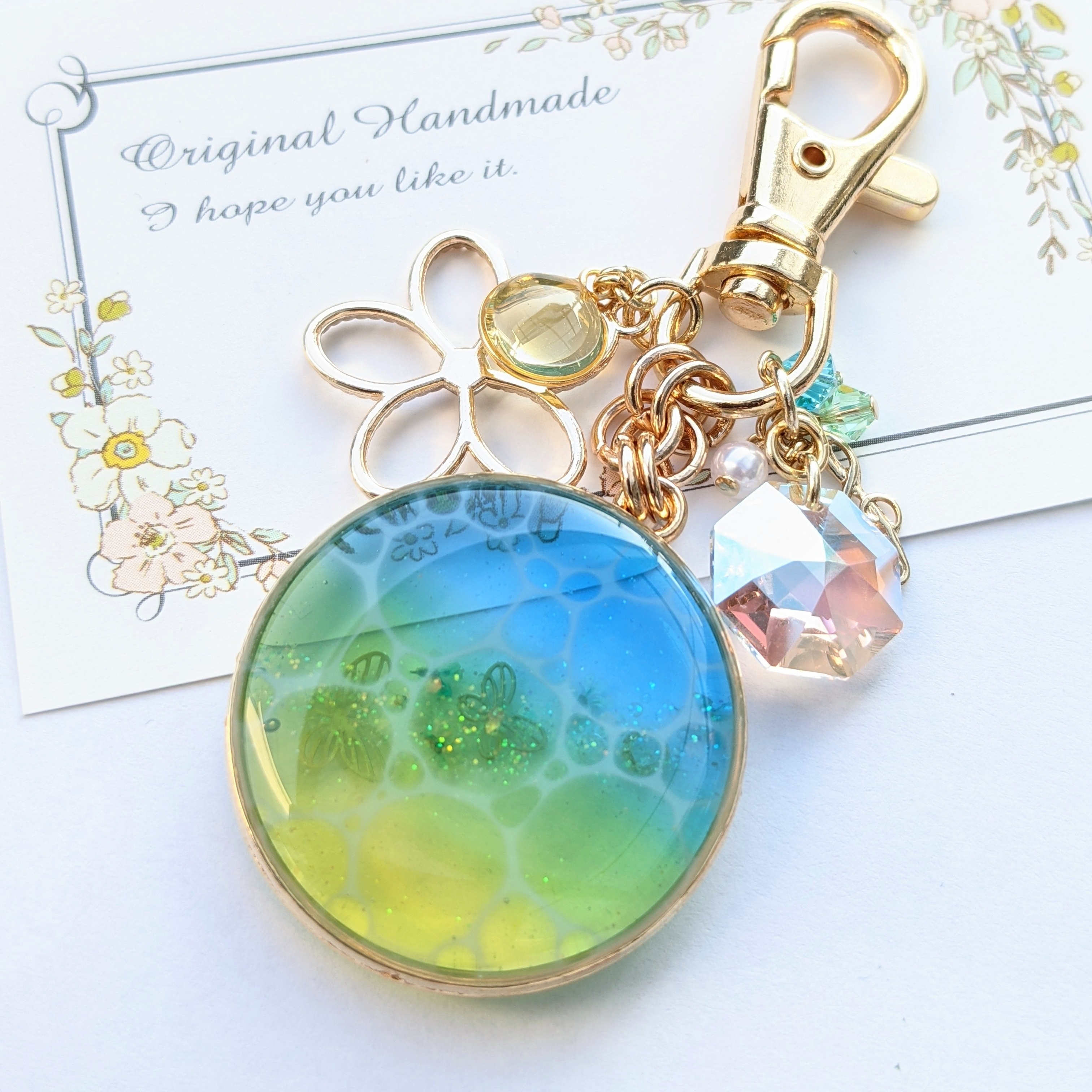 新緑と蝶のキーホルダーの画像4