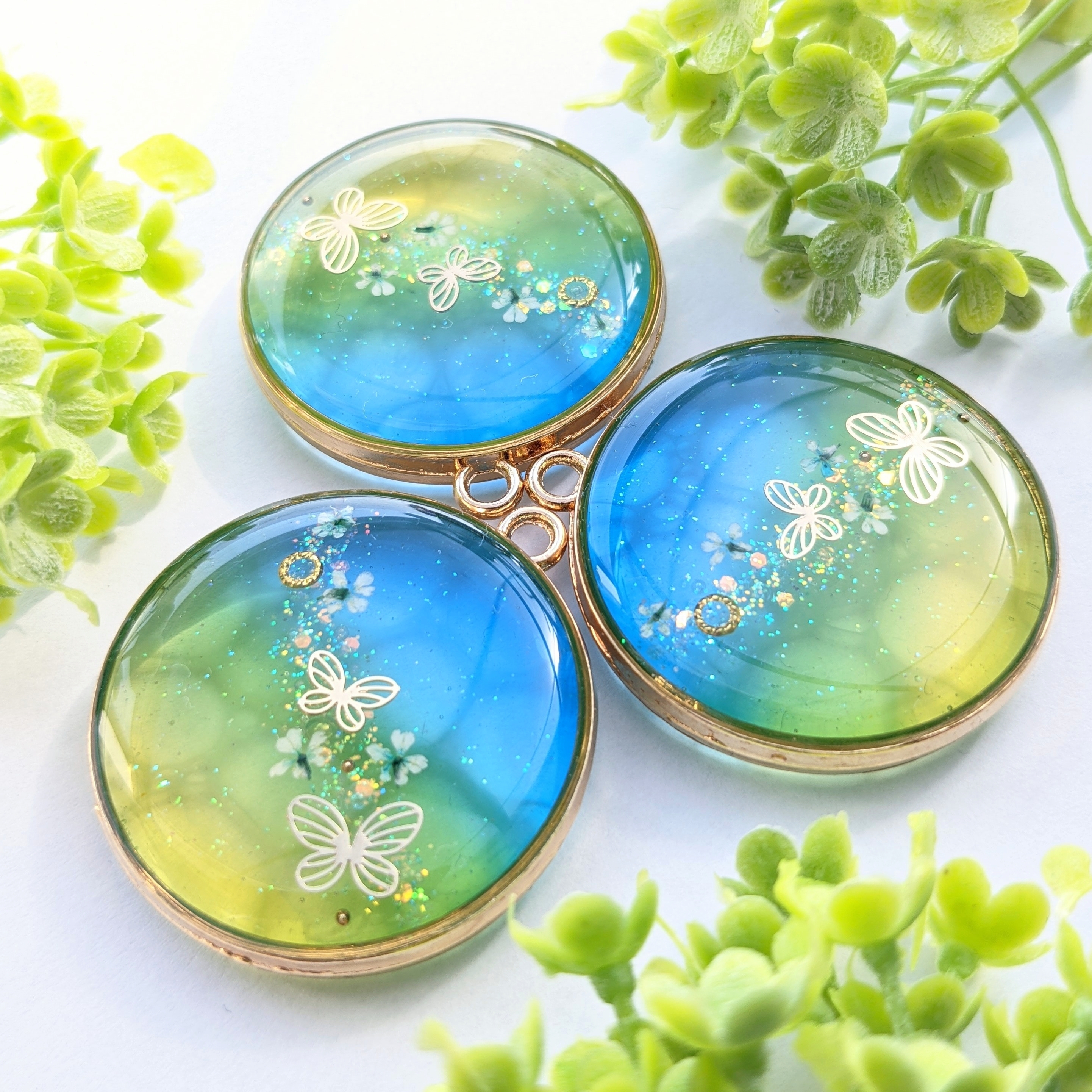 新緑と蝶のキーホルダーの画像5