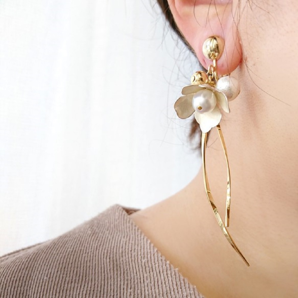 big flower pearl イヤリング／ピアスの画像4