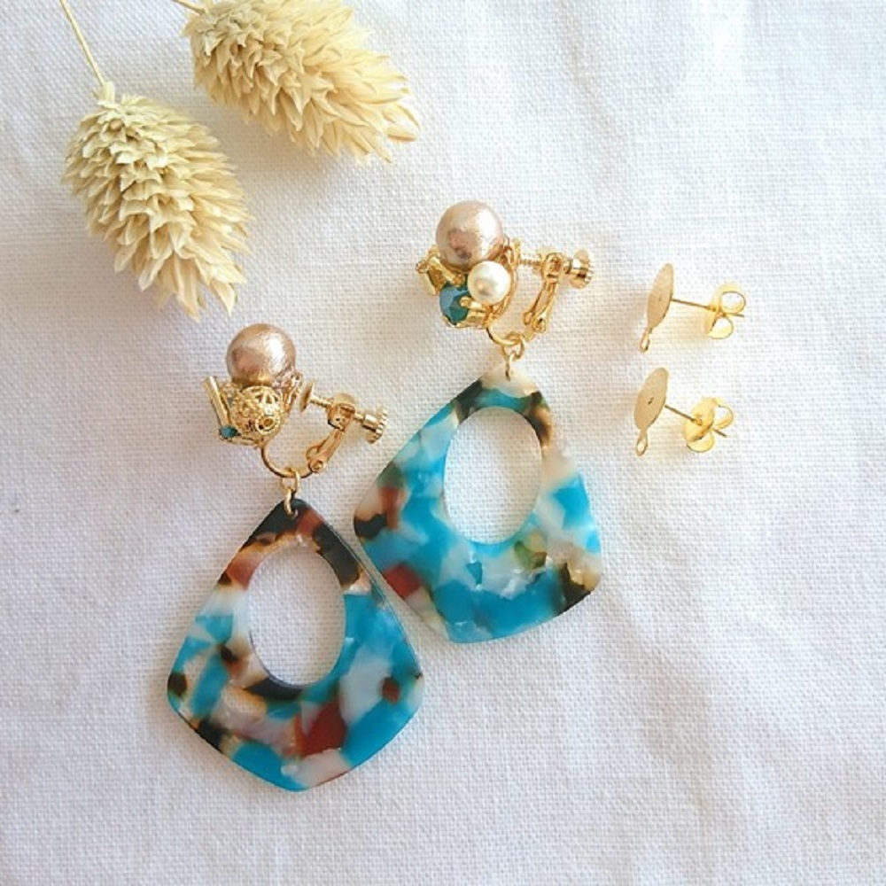 モスグリーンべっ甲&ビジューイヤリング／ピアスの画像5