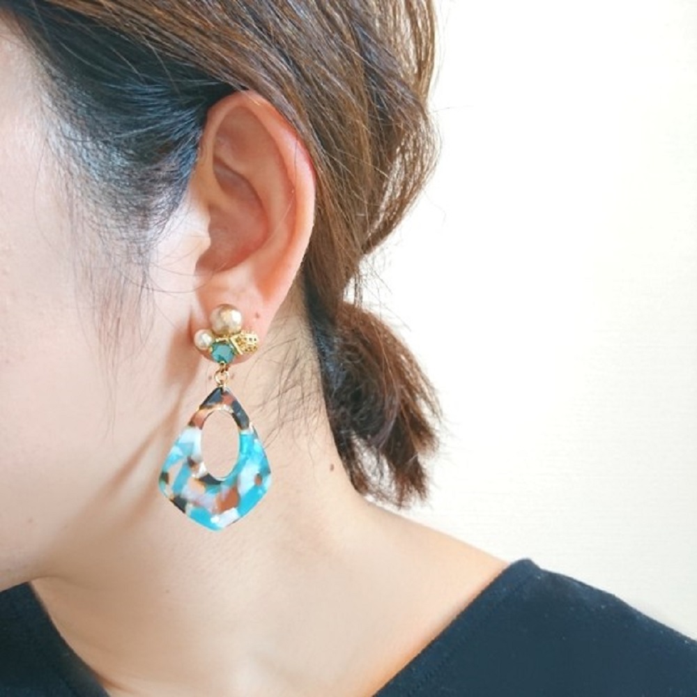 モスグリーンべっ甲&ビジューイヤリング／ピアスの画像7