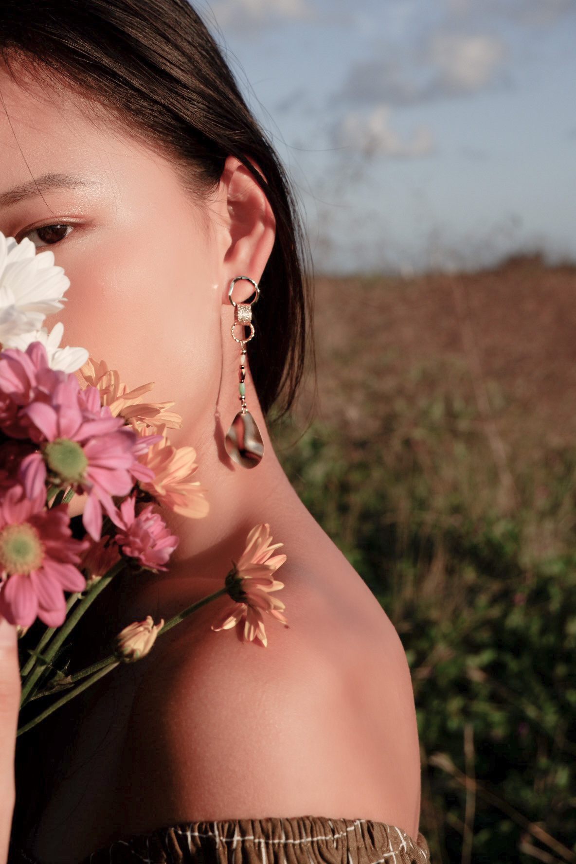 Gold leaf long piercing の画像4