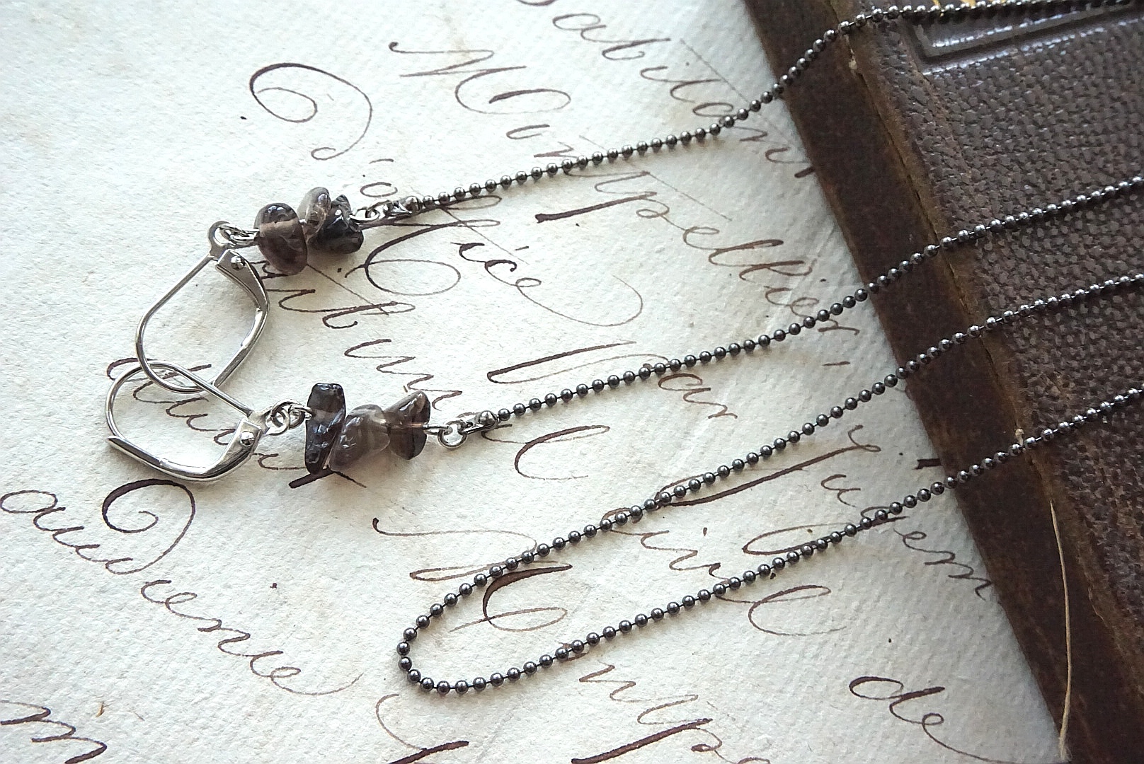 さざれ天然石(スモーキークォーツ) マスクチェーンの画像2