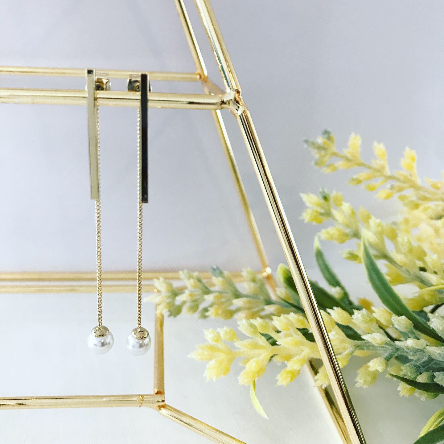 Gold bar with pearl piercingの画像4