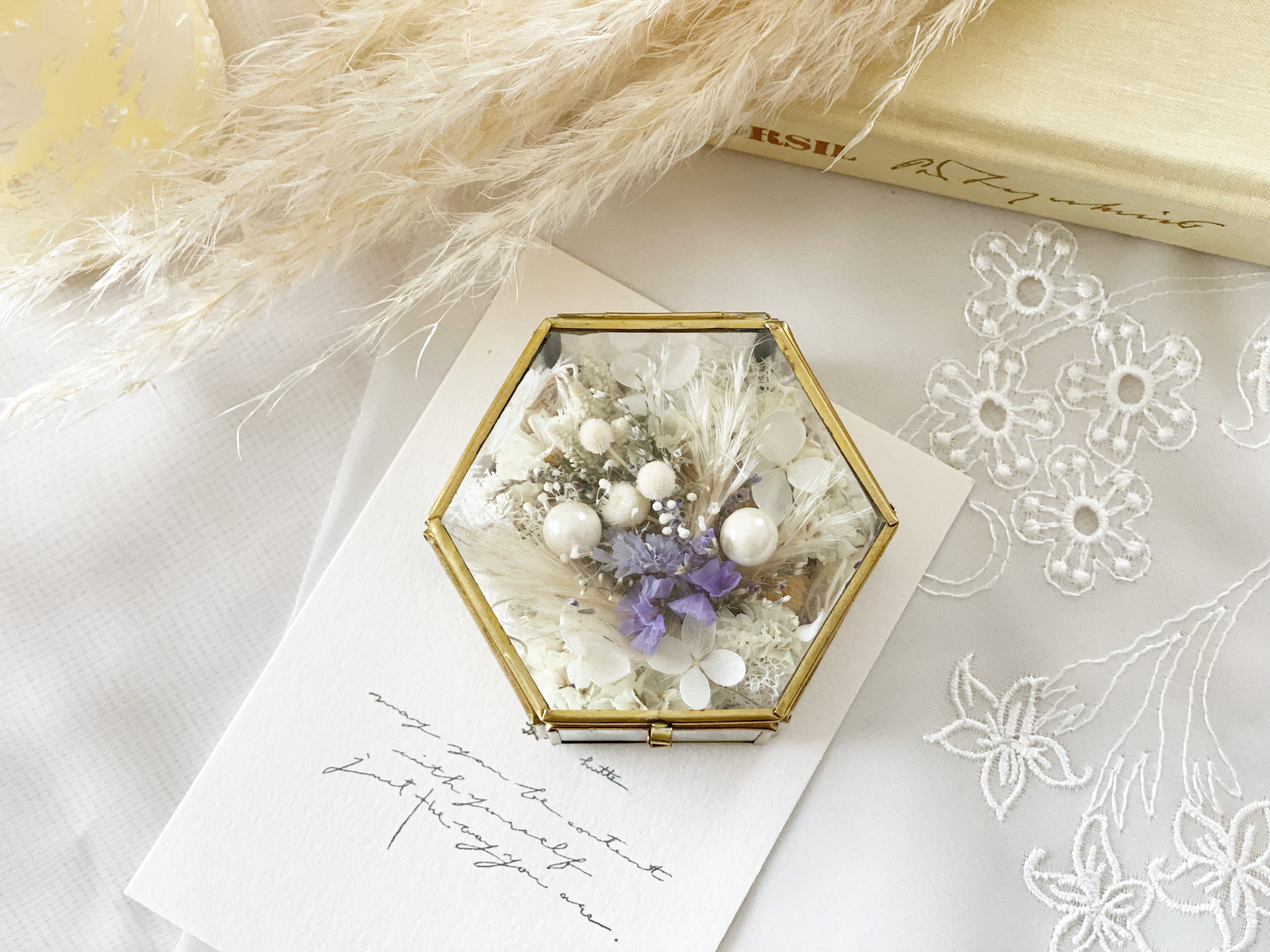 六角ガラスボックスのリングピローpurple  の画像2