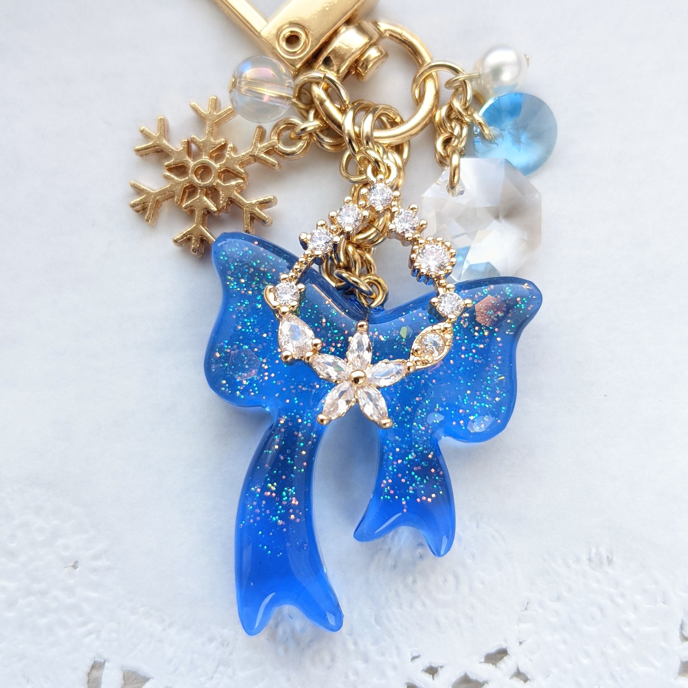 ブルーリボンのキーホルダーの画像2