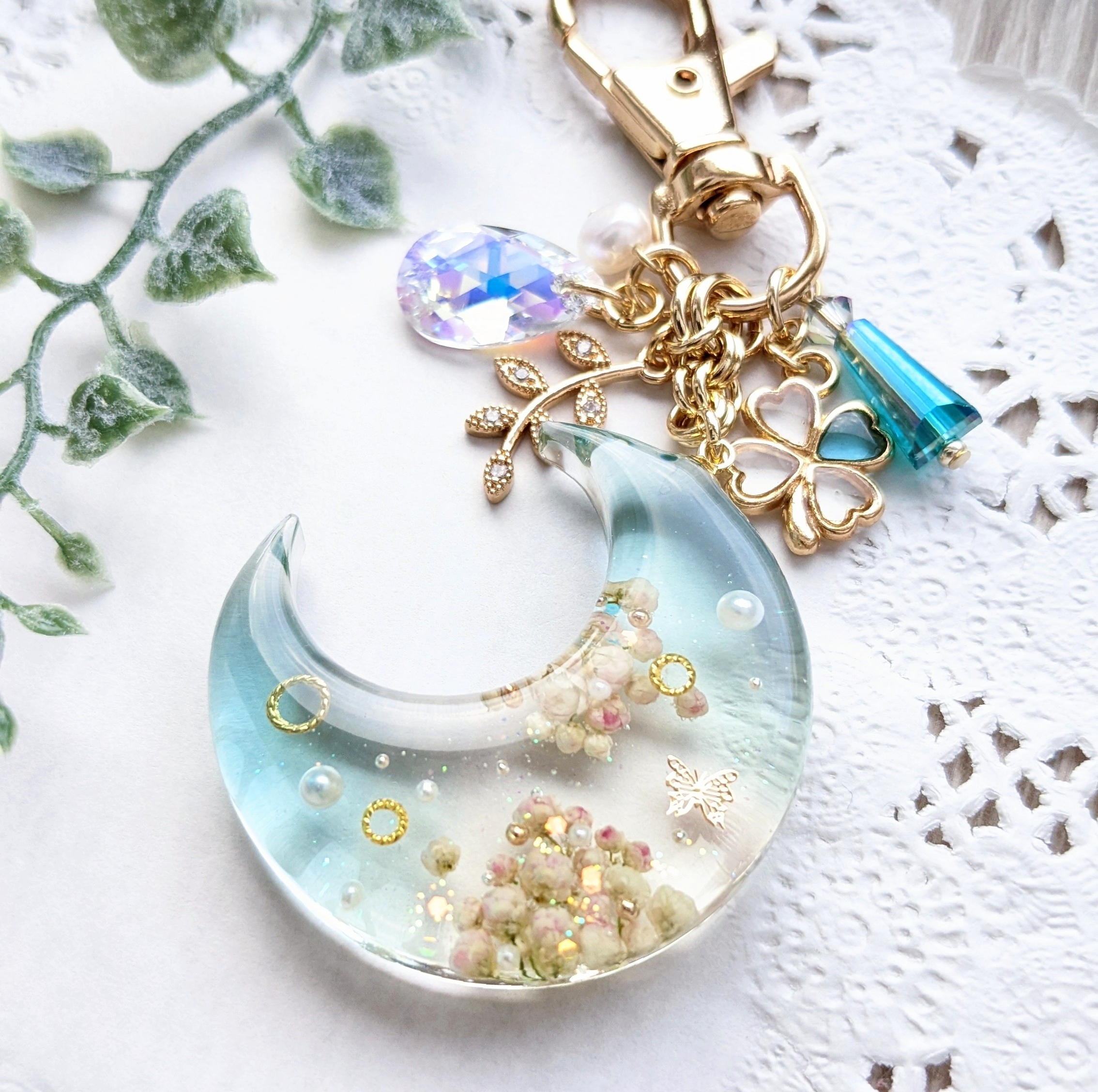 三日月と花の画像3