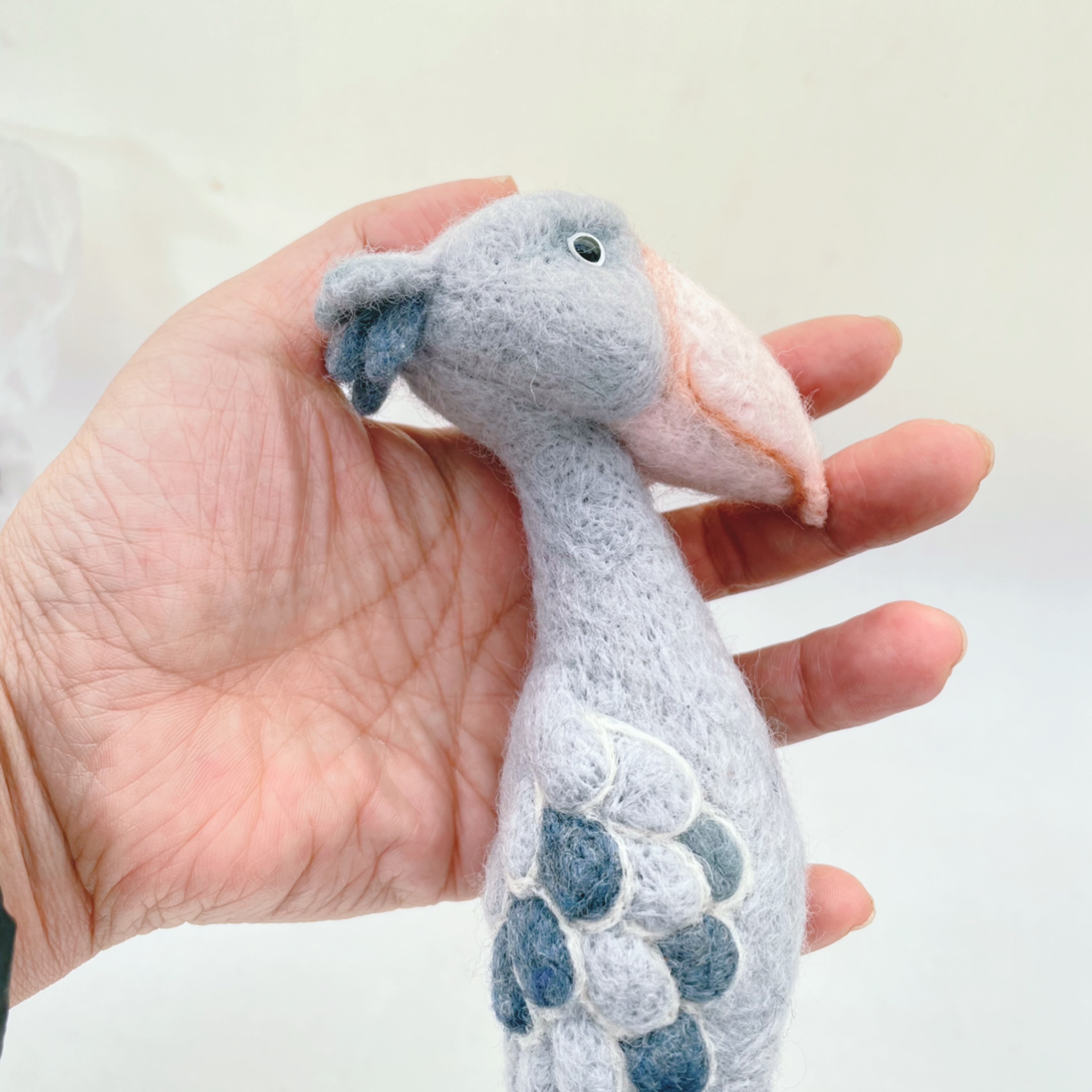 立ち姿ハシビロコウ 約23cmの画像5