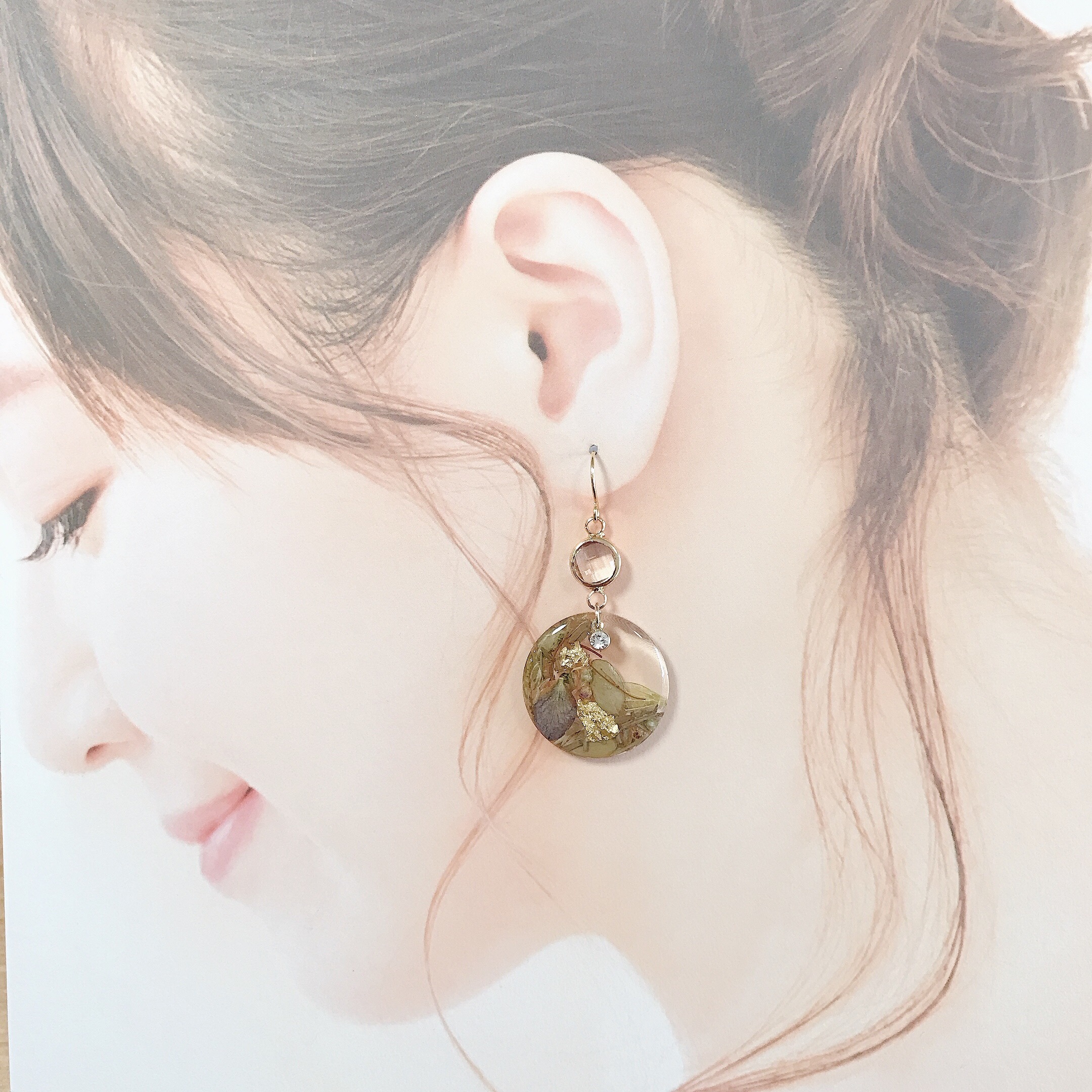 紫陽花のナチュラルピアスの画像4