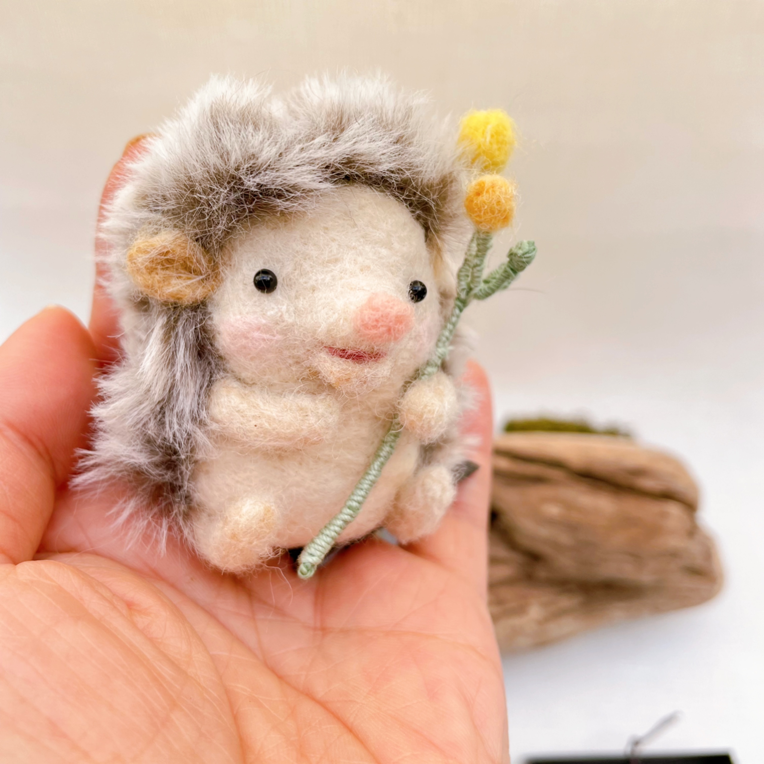 春のうきうきハリネズミの画像6