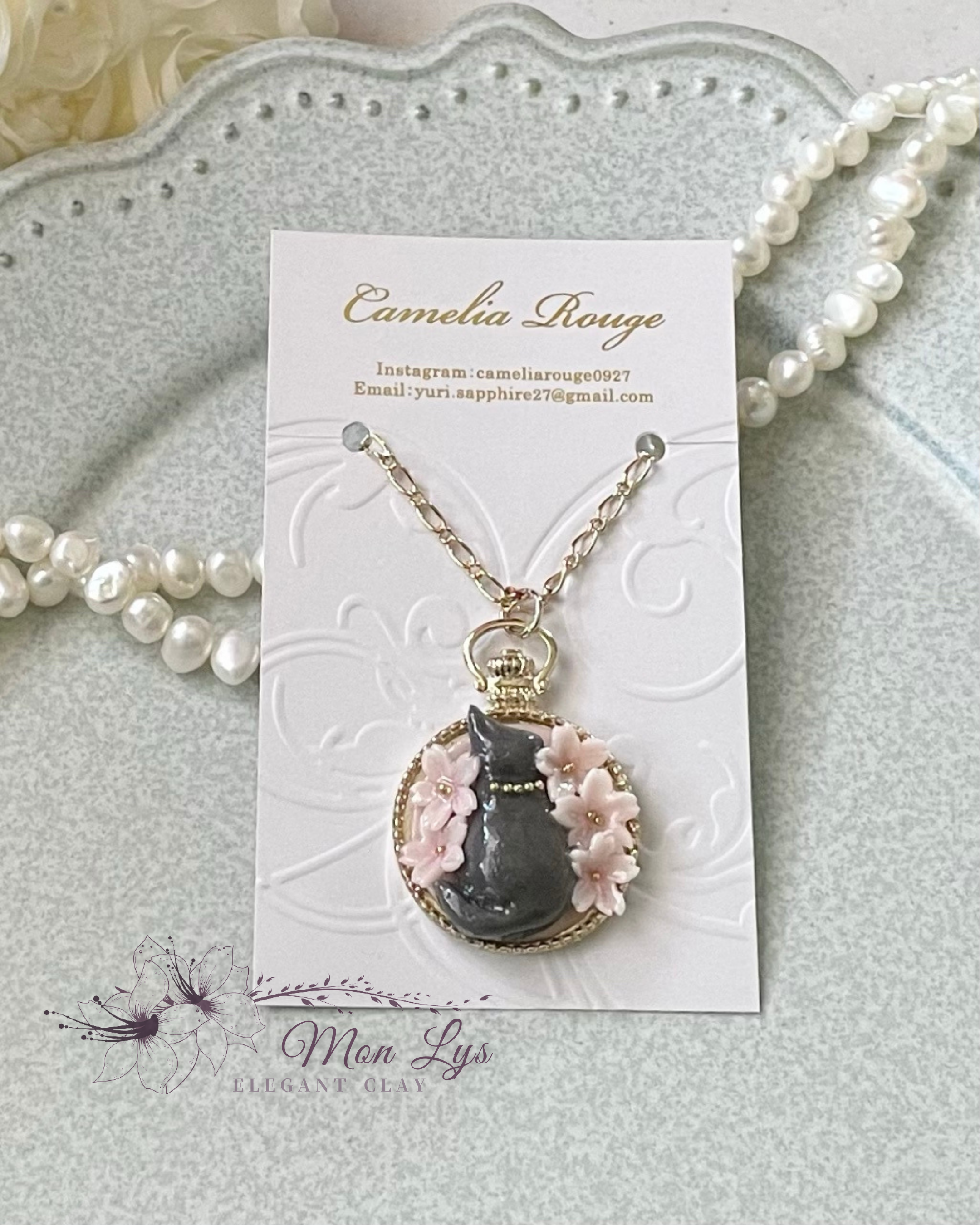 黒猫と桜のネックレス（ローズ・ドラジェ〜動物と桜〜シリーズ）の画像4