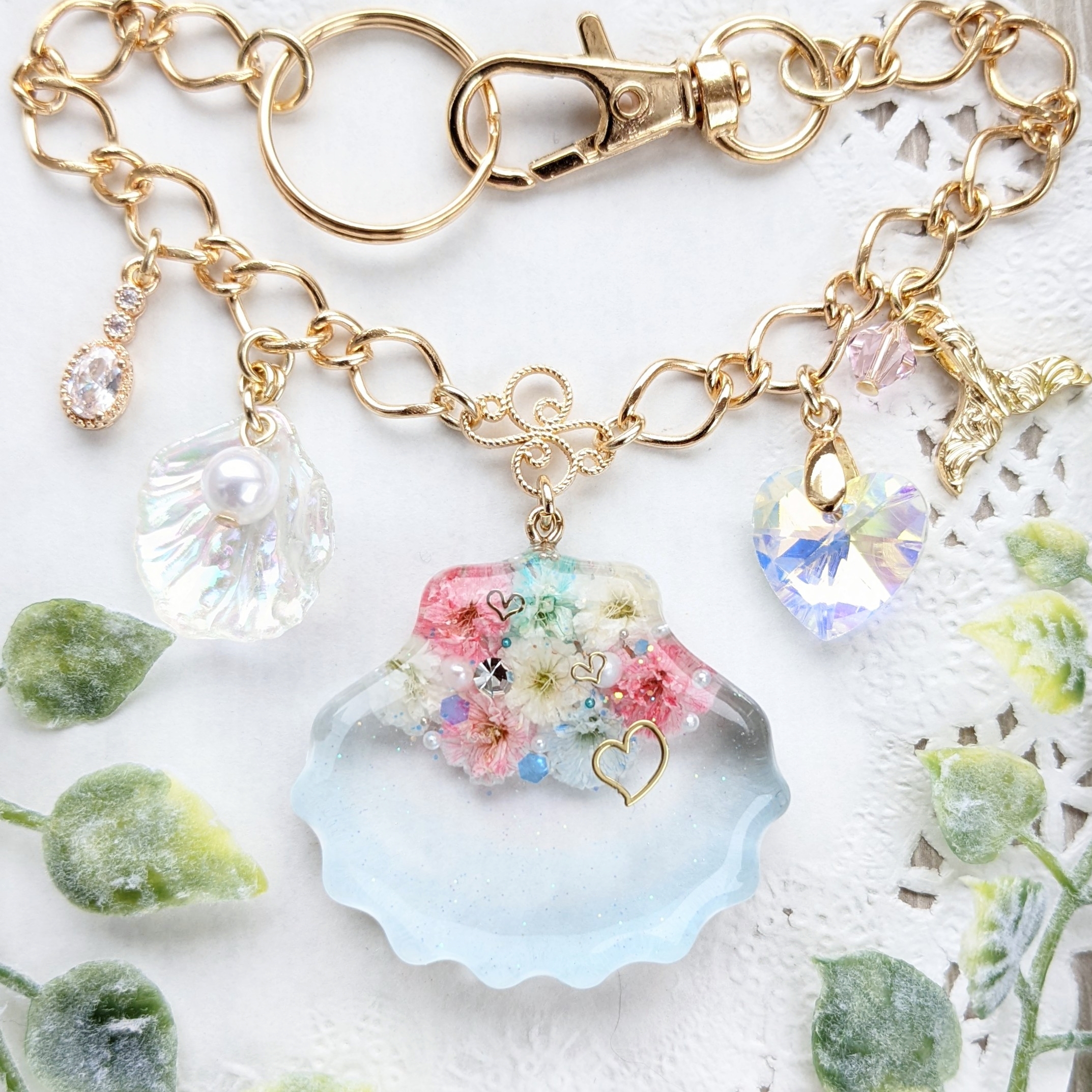 フラワーシェルのバッグチャームの画像3