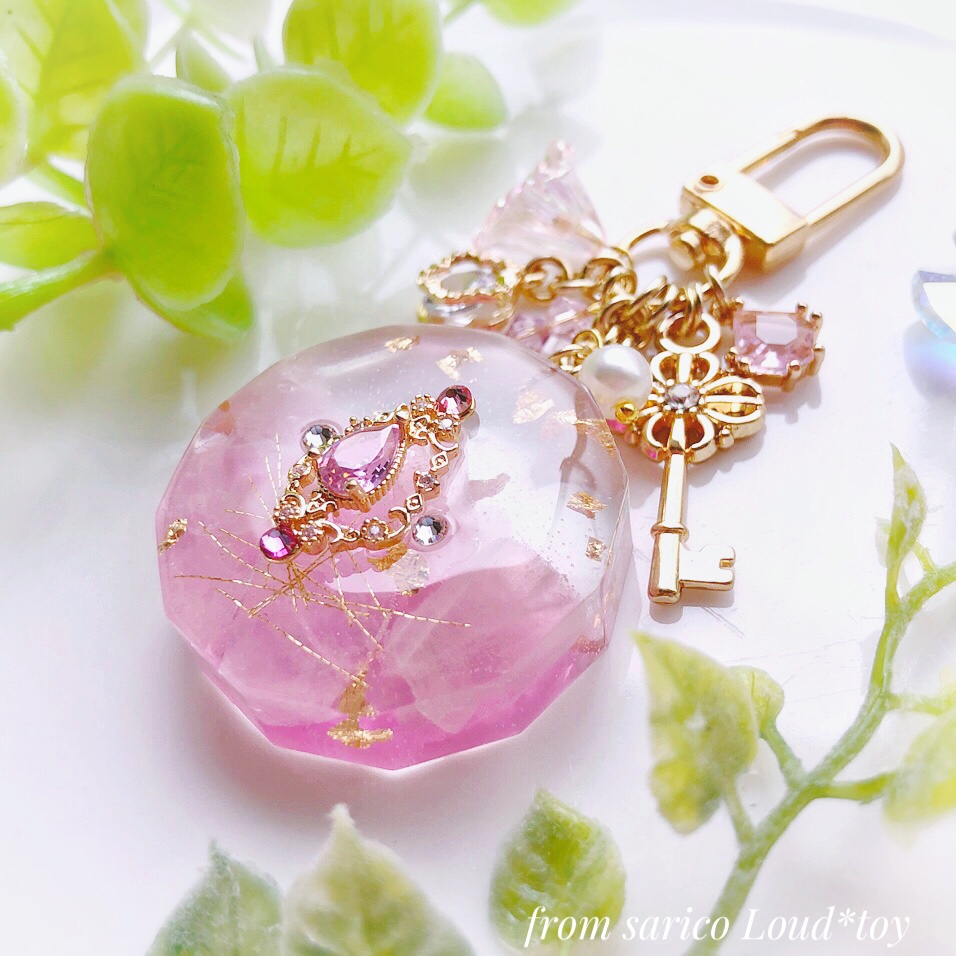 ローズクウォーツのジュエリーチャームの画像2