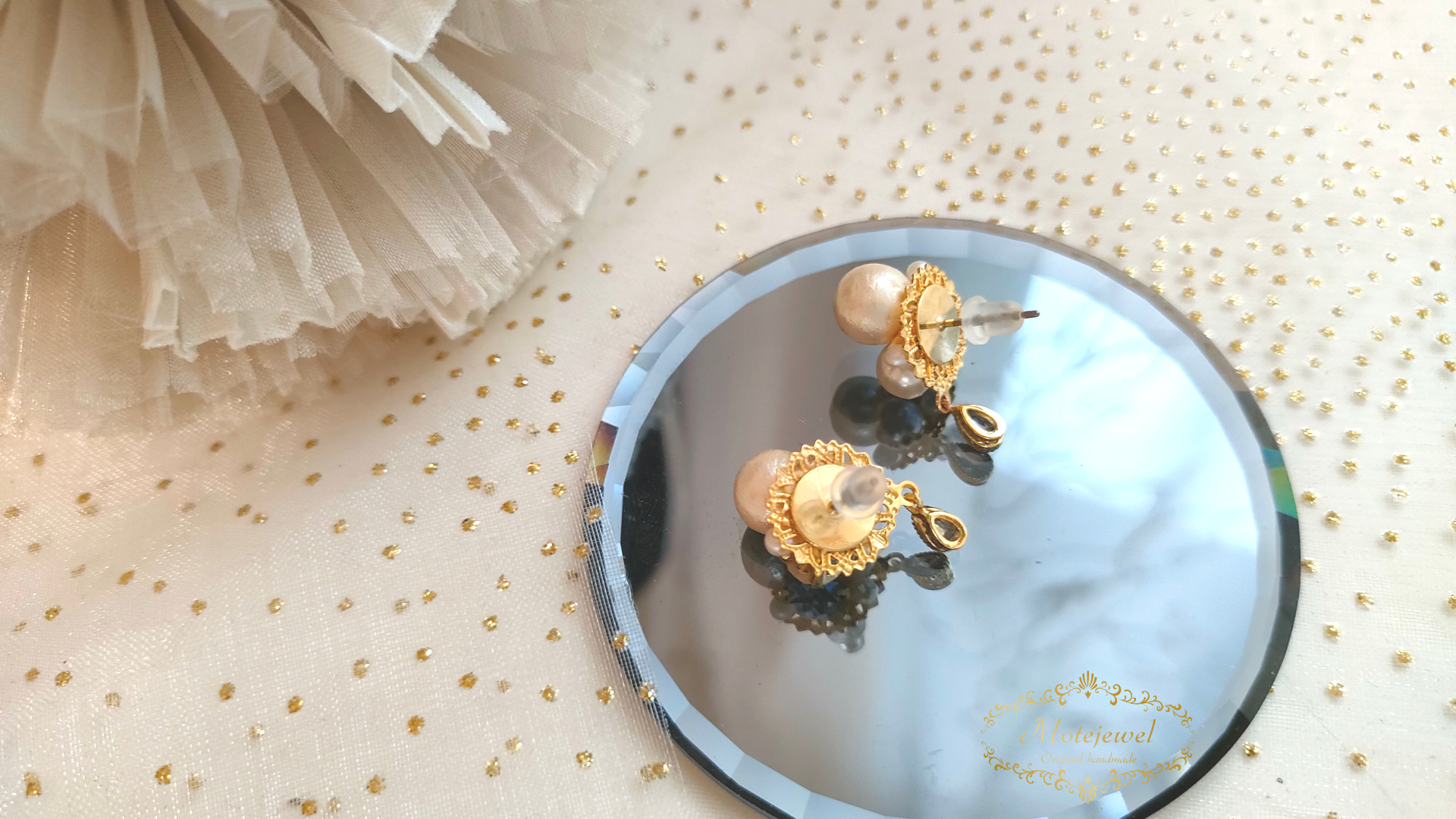 【完成品】（ゴールドベース）トリオパール&ビジューのピアス・イヤリングの画像2