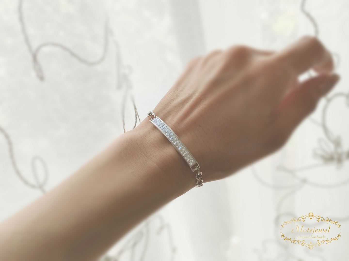 【完成品】ストレートラインブレスレット（ゴールドベース）の画像2