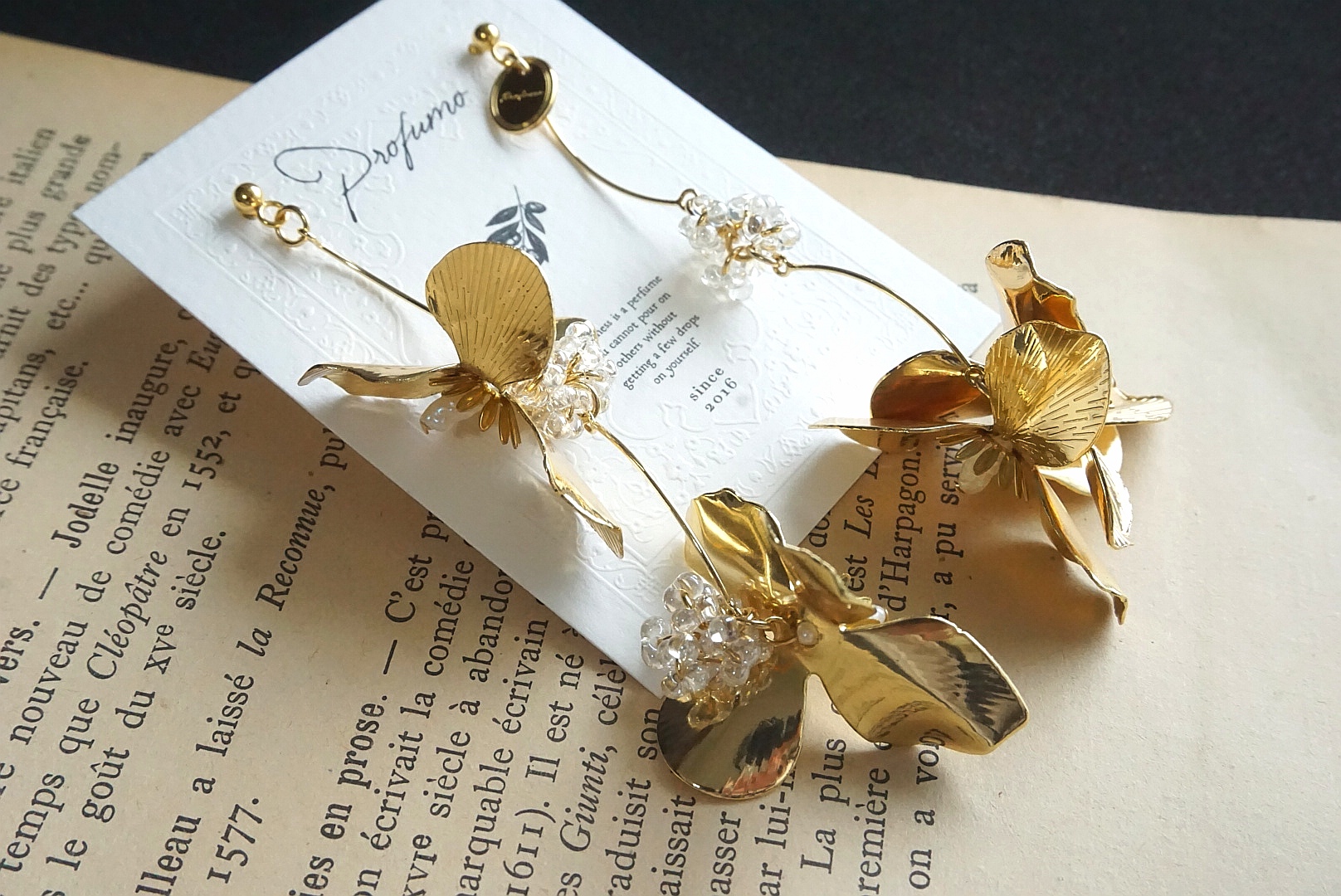 デンファレ(メタルゴールド)の画像2