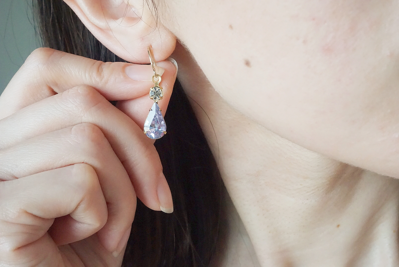 ティアドロップ(クリスタル×アレキサンドライト)の画像3