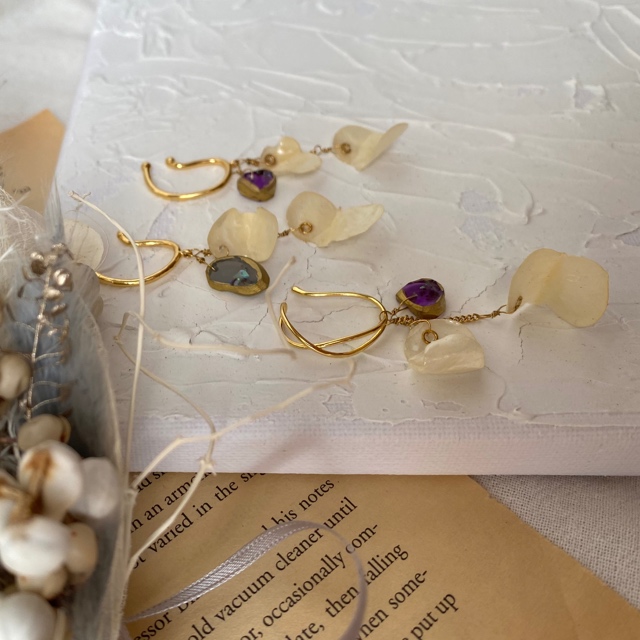 yam×小粒レジンジオードのイヤーカフの画像4