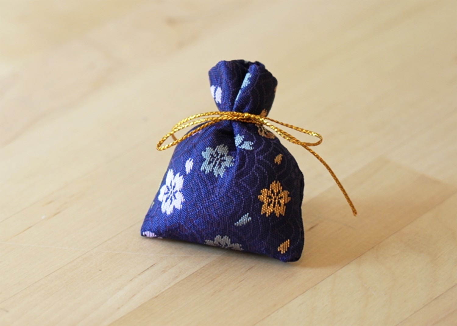 バラの香りの匂い袋作成キットの画像2