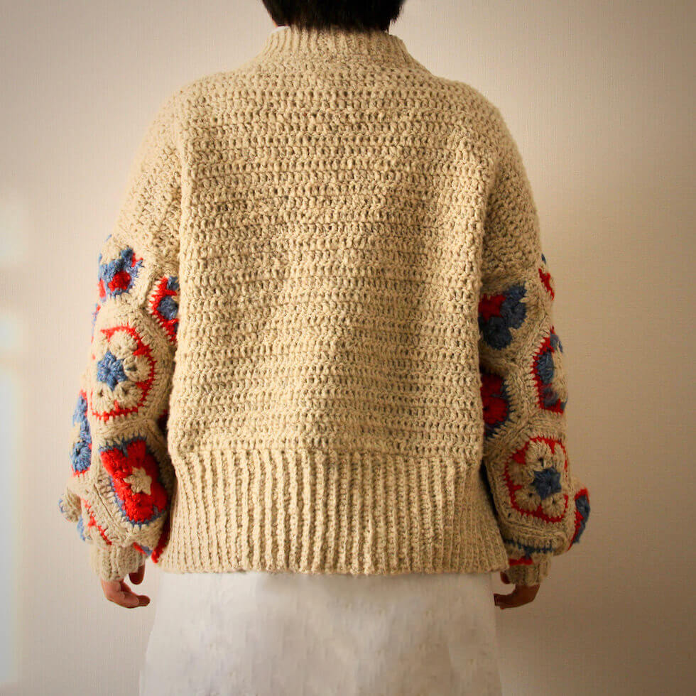 【キット】〈かぎ針１本で編める！〉アフリカンモチーフのバルーンスリーブセーターの画像5