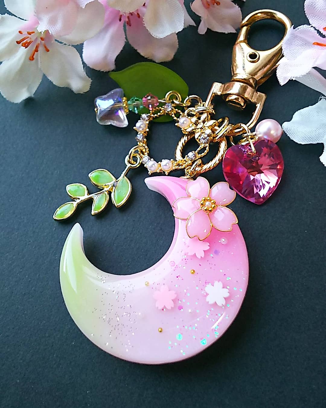 桜景色の三日月キーホルダーの画像2