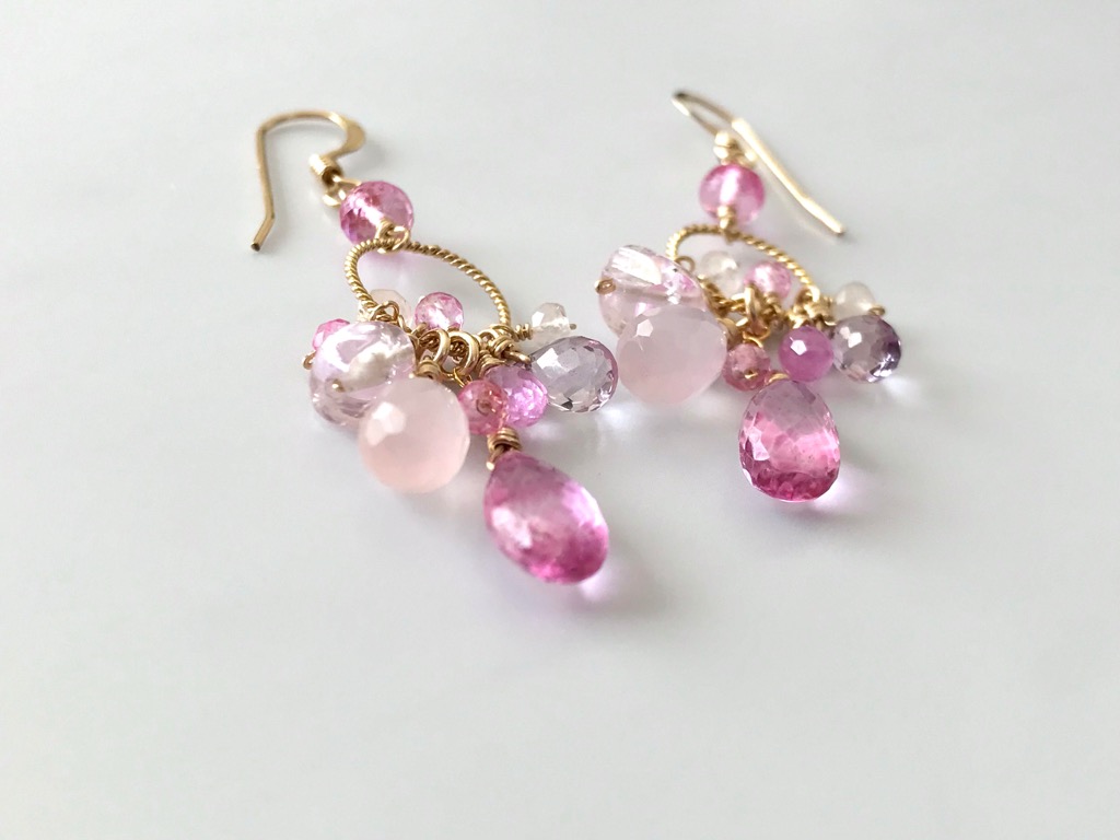 14kgf ピンクトパーズとピンク系天然石のツイストリング ピアス/イヤリングの画像3