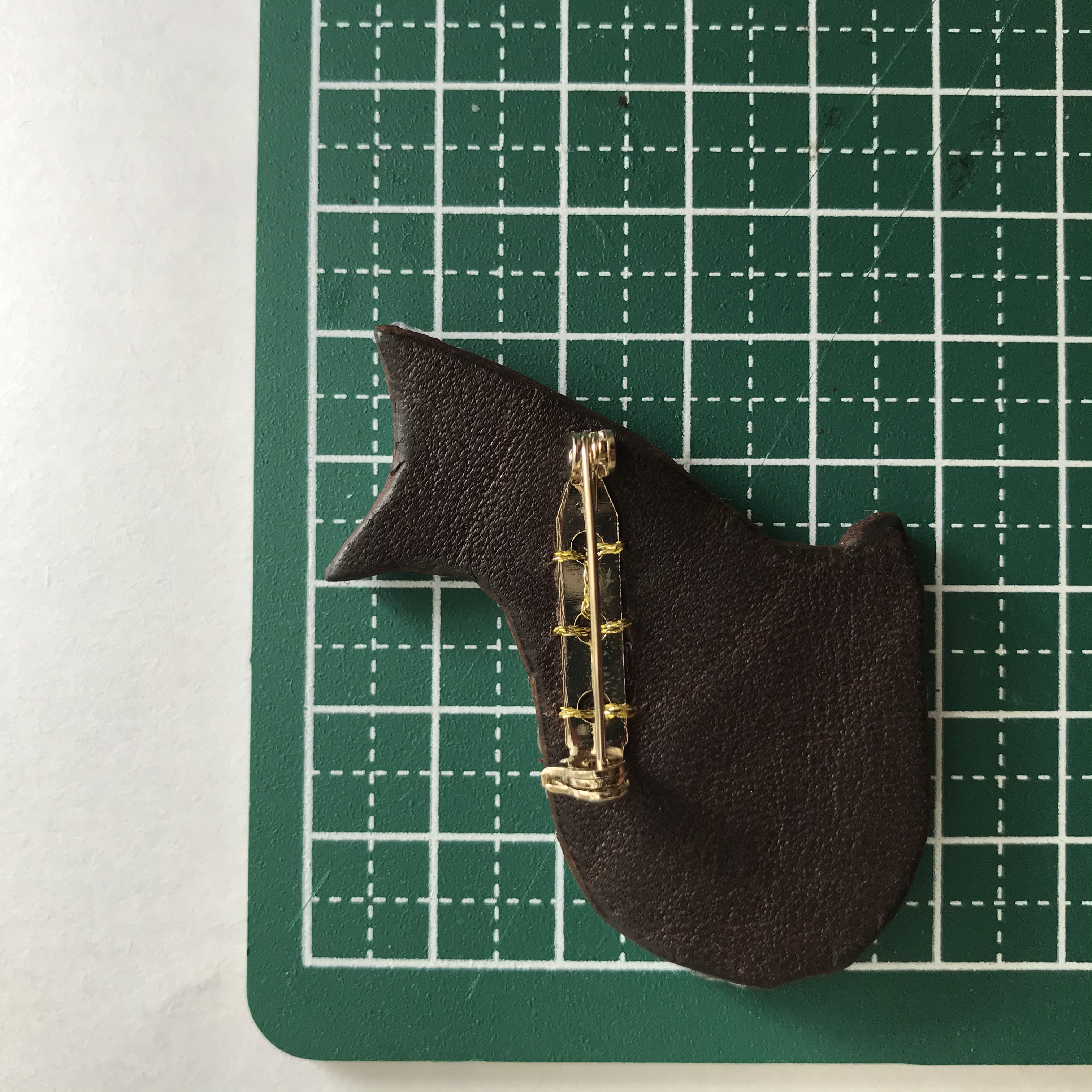 ロシアンブルー　ブローチの画像2