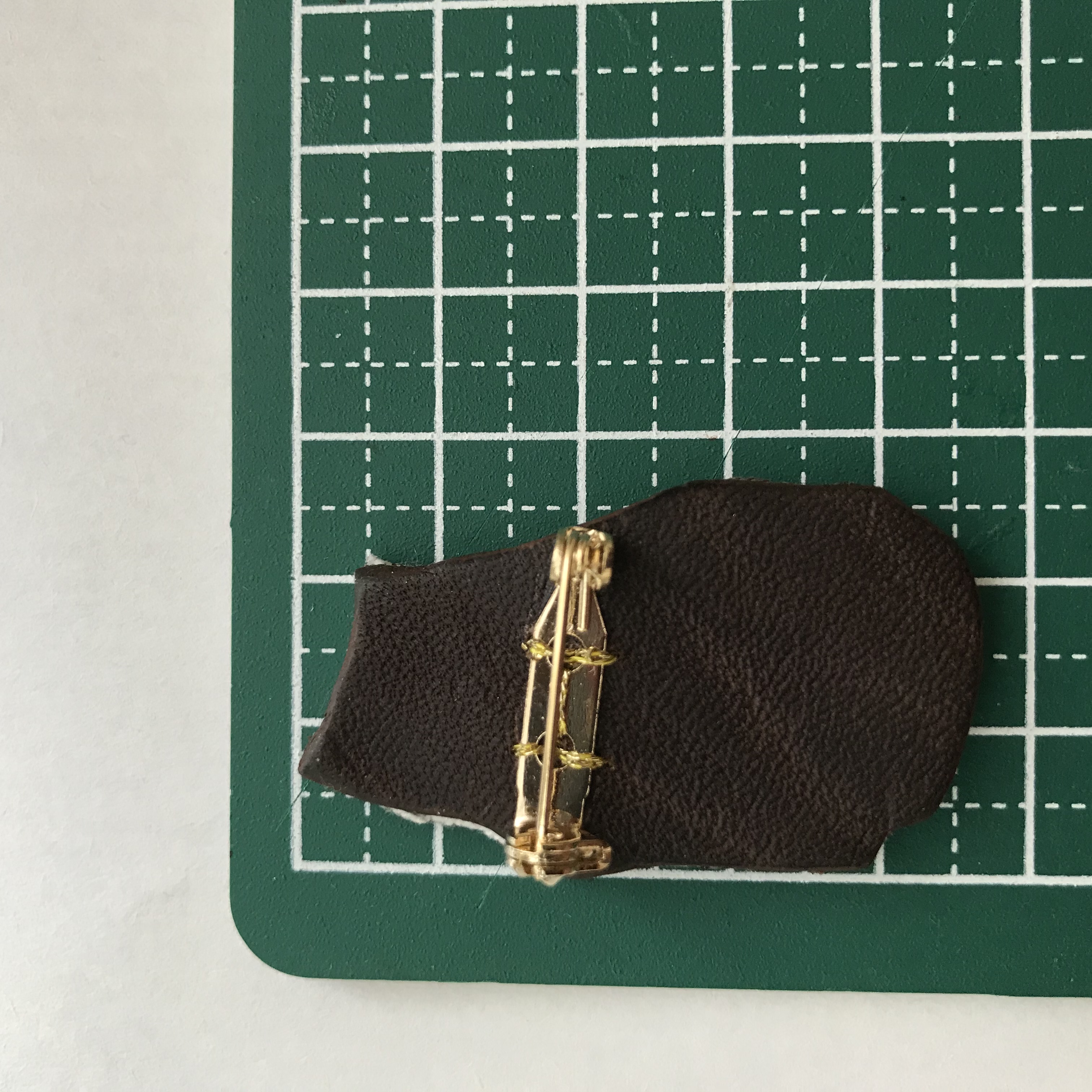 エキゾチックショートヘア　ブローチの画像2