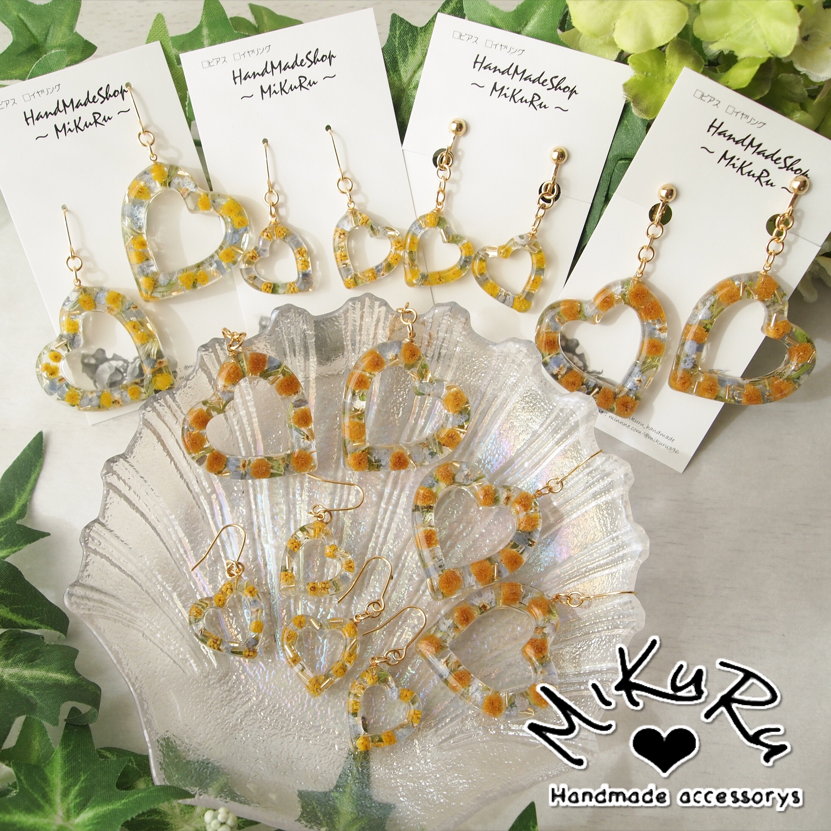 【小】ミモザくり抜きハート ピアス/イヤリングの画像2