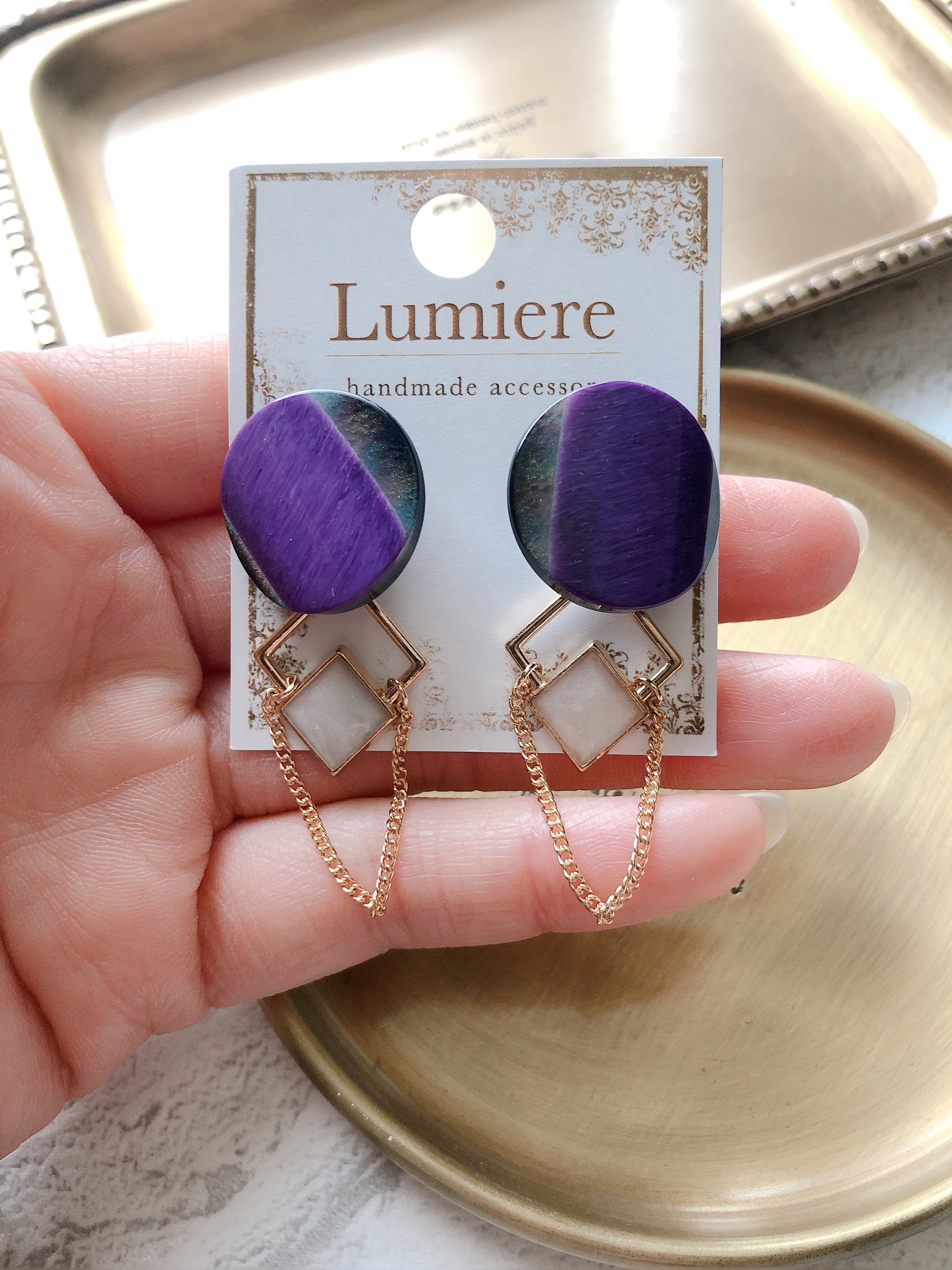 パープルボタンピアスの画像2