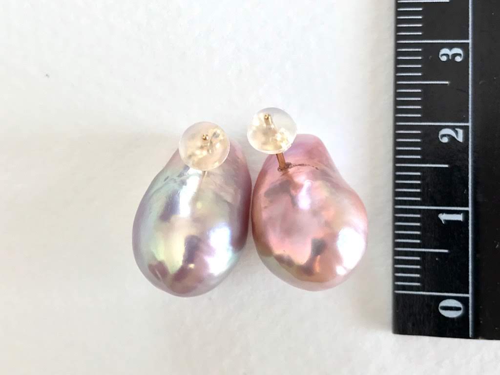 K18 エジソンパール しずくバロック スタッドピアス Pink Blueの画像4