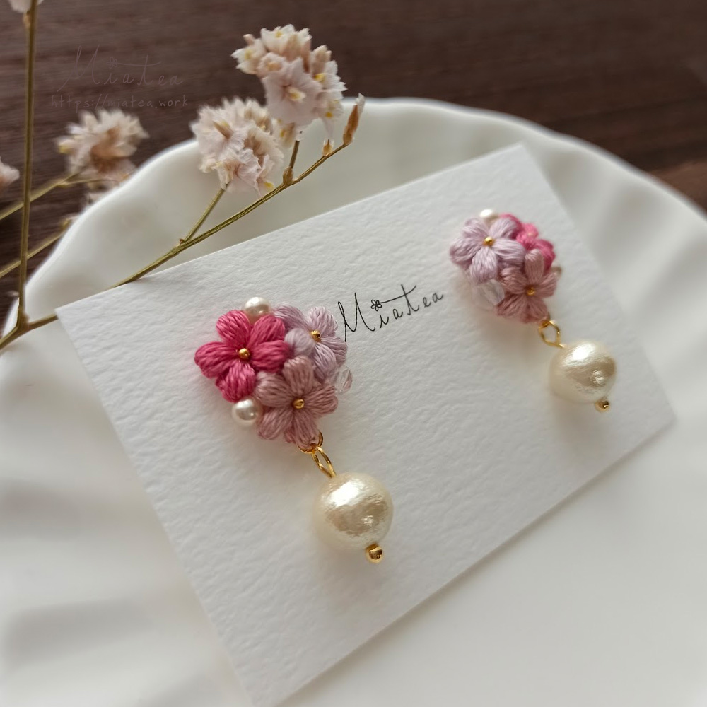三つ花のビーズアレンジ“春風”／ピアス・イヤリングの画像2