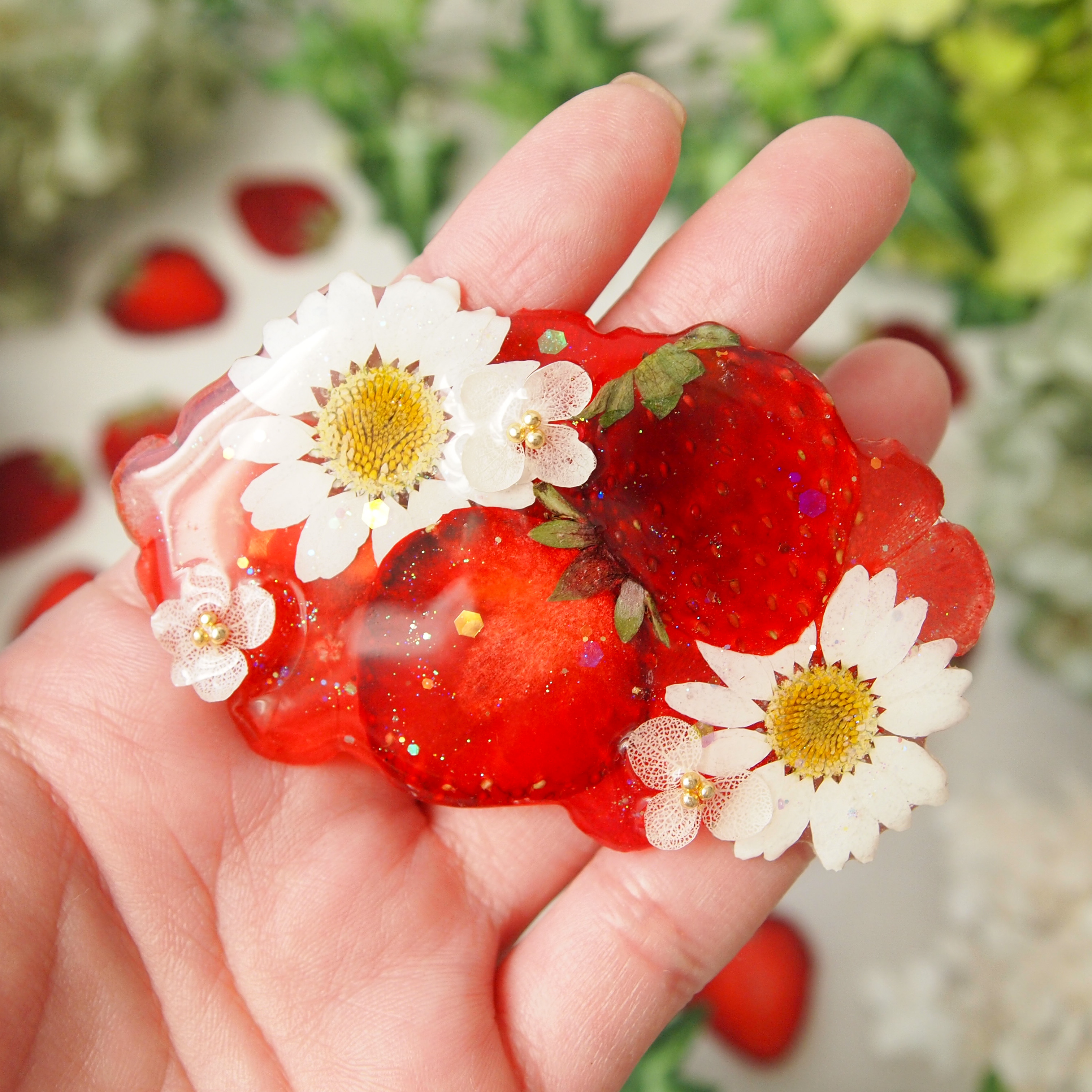 赤×いちご🍓ヘアクリップの画像5