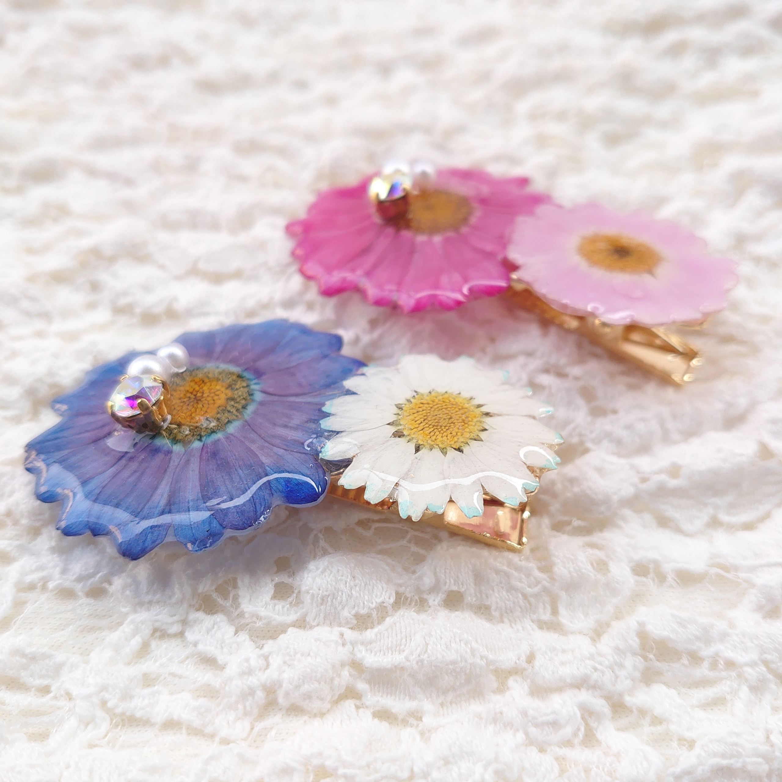 染めマーガレットのヘアクリップ・ブルーの画像2