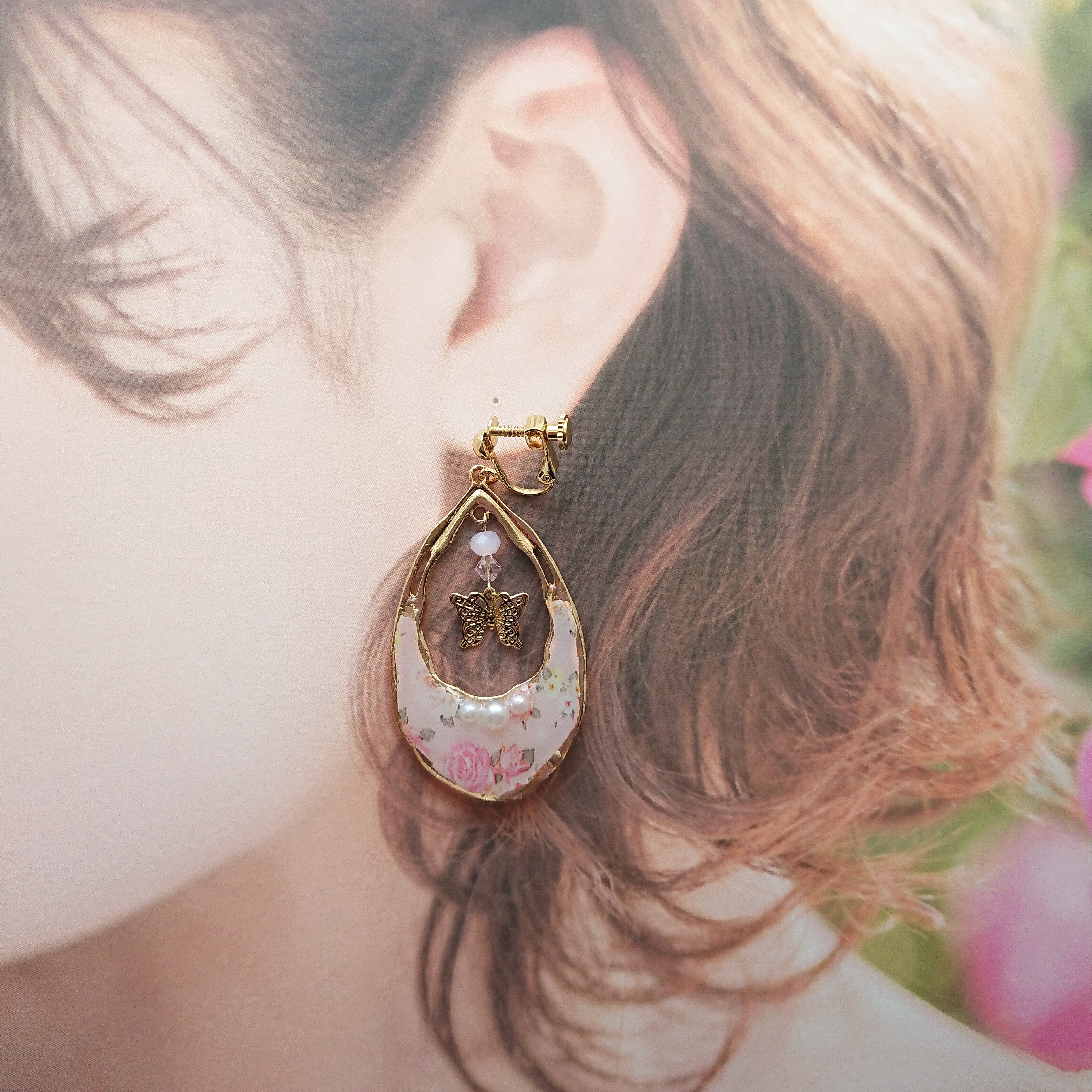 蝶の舞う花畑 【ピンク】の画像2