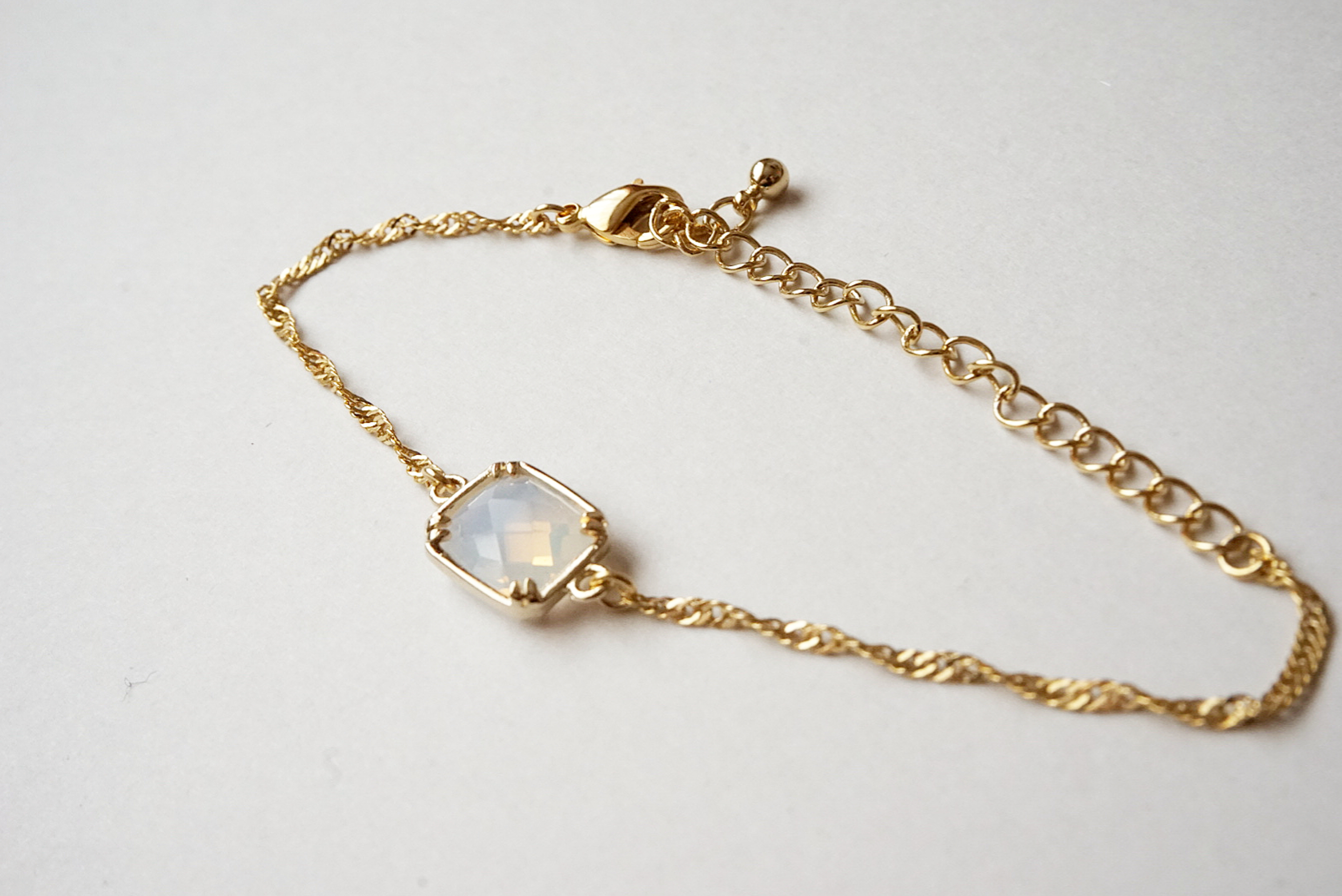 ガラスチャームブレスレット(スクエア)ホワイトの画像2