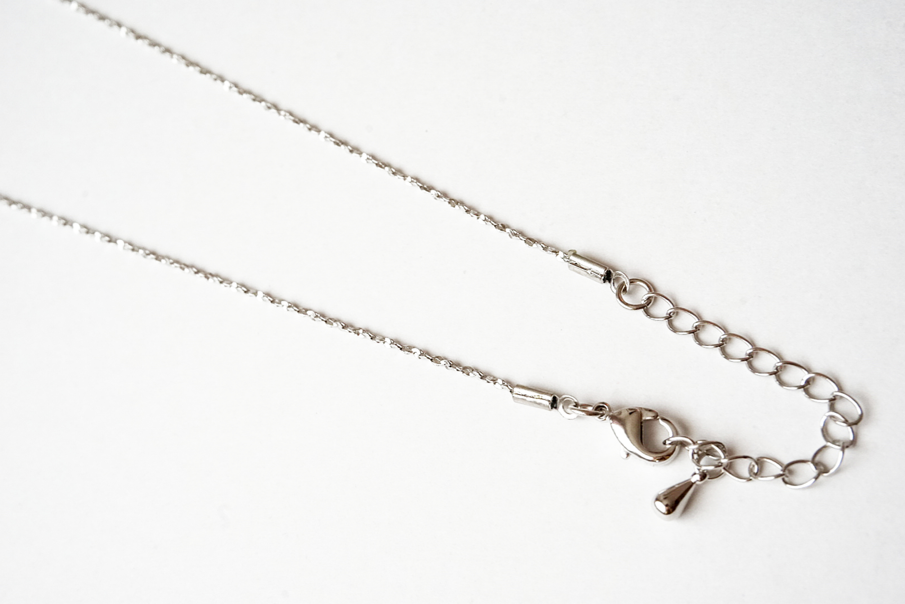 アンティークハートネックレス(ベージュ×シルバー)の画像3