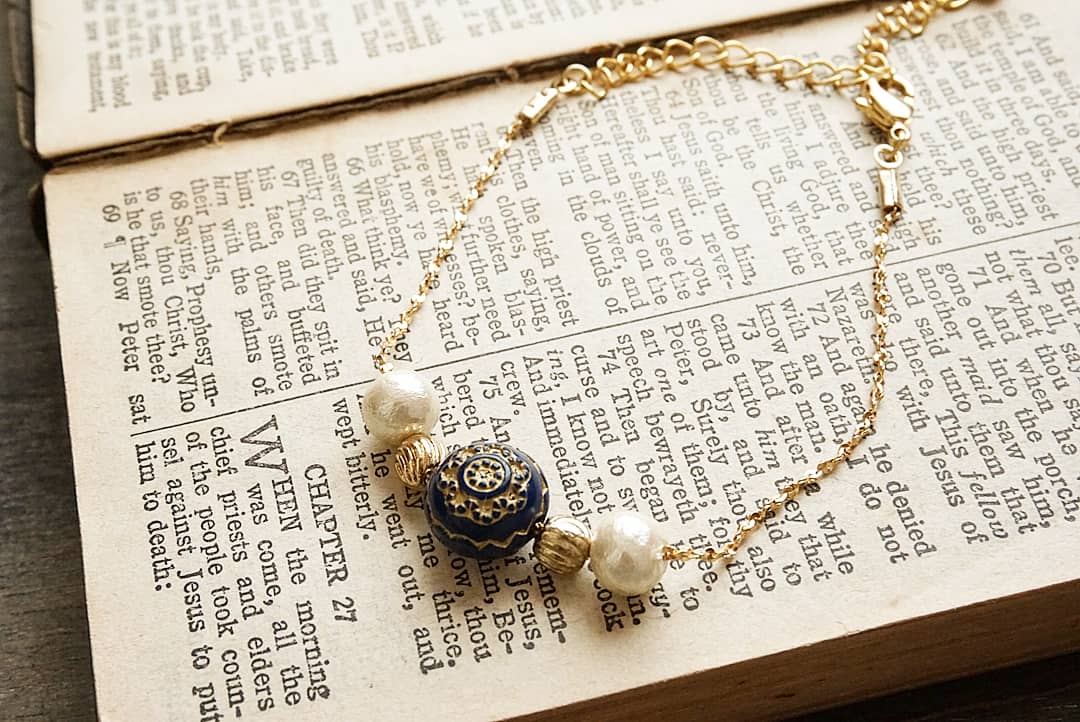 ドイツ製パーツとコットンパールのアンティークブレスレットの画像3