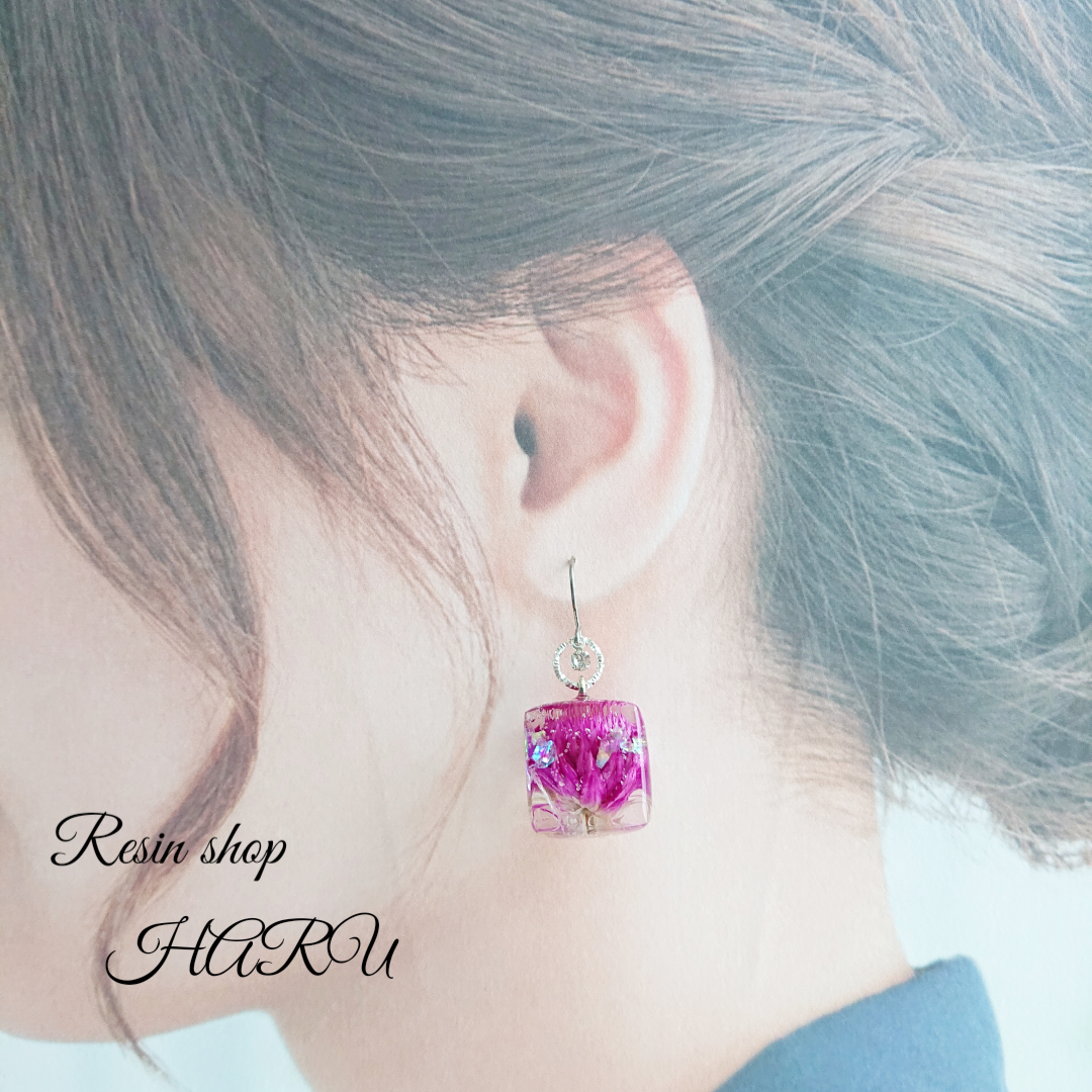 フリージングフラワー。.*・°キューブ型レジンピアス・イヤリングの画像4