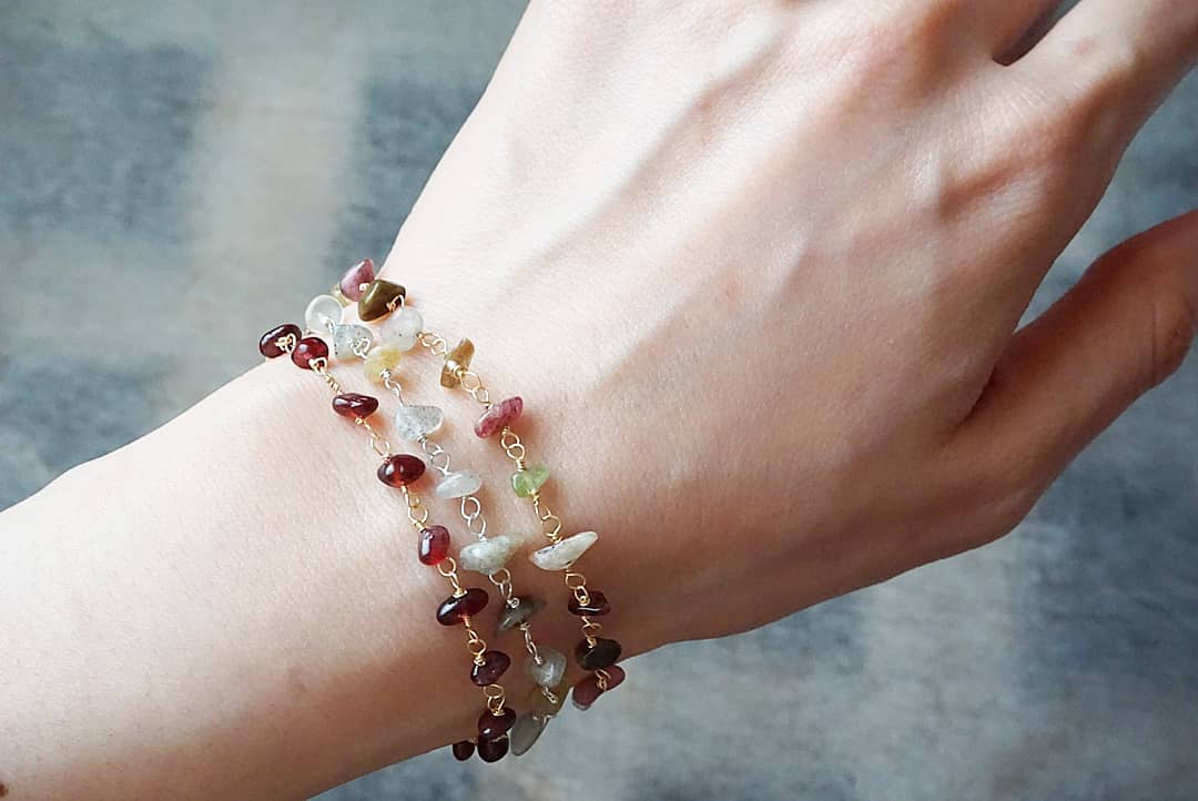 さざれ天然石ブレスレット(ガーネット) | FANTIST