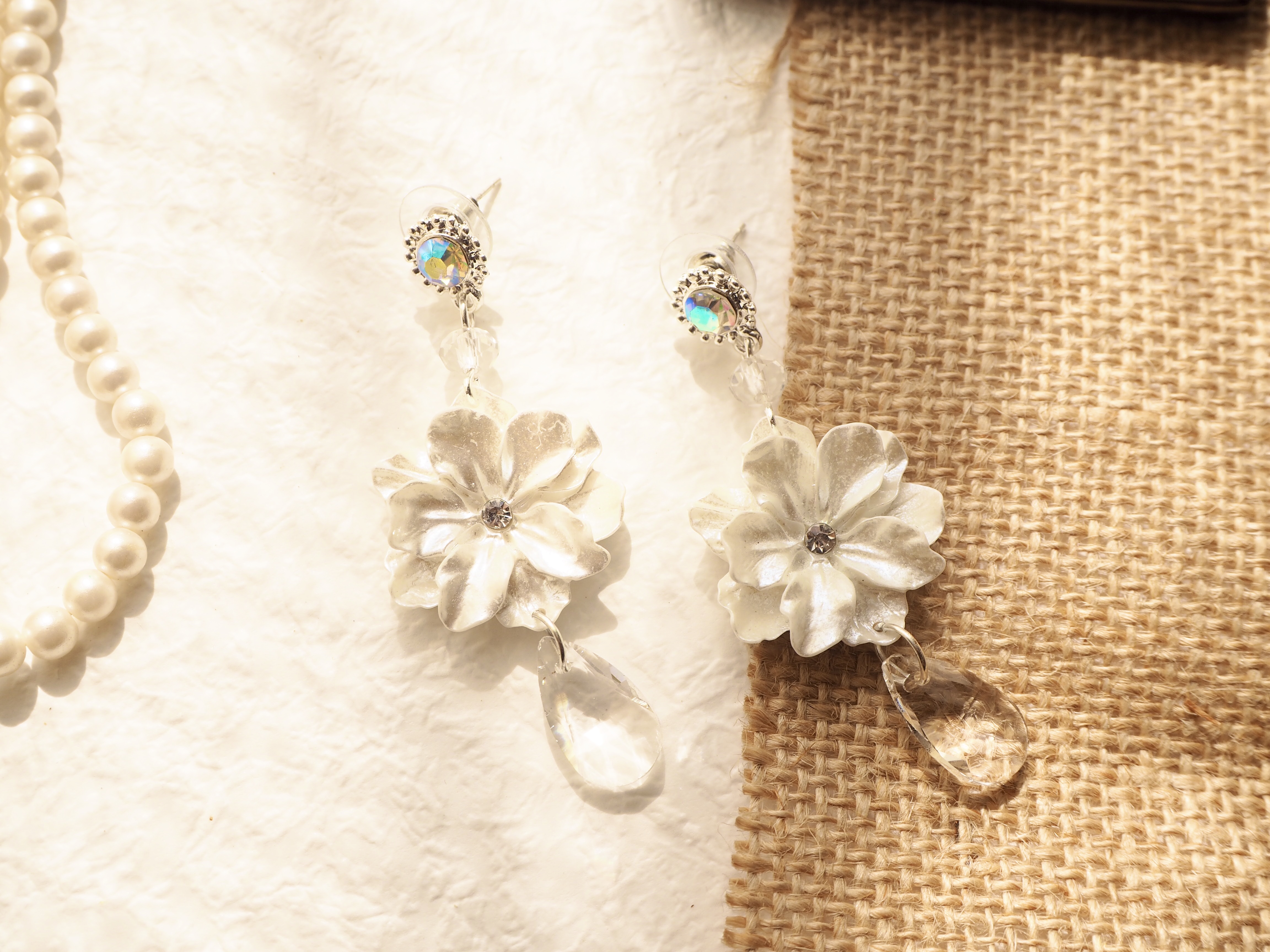 pearl white flower pierceの画像2