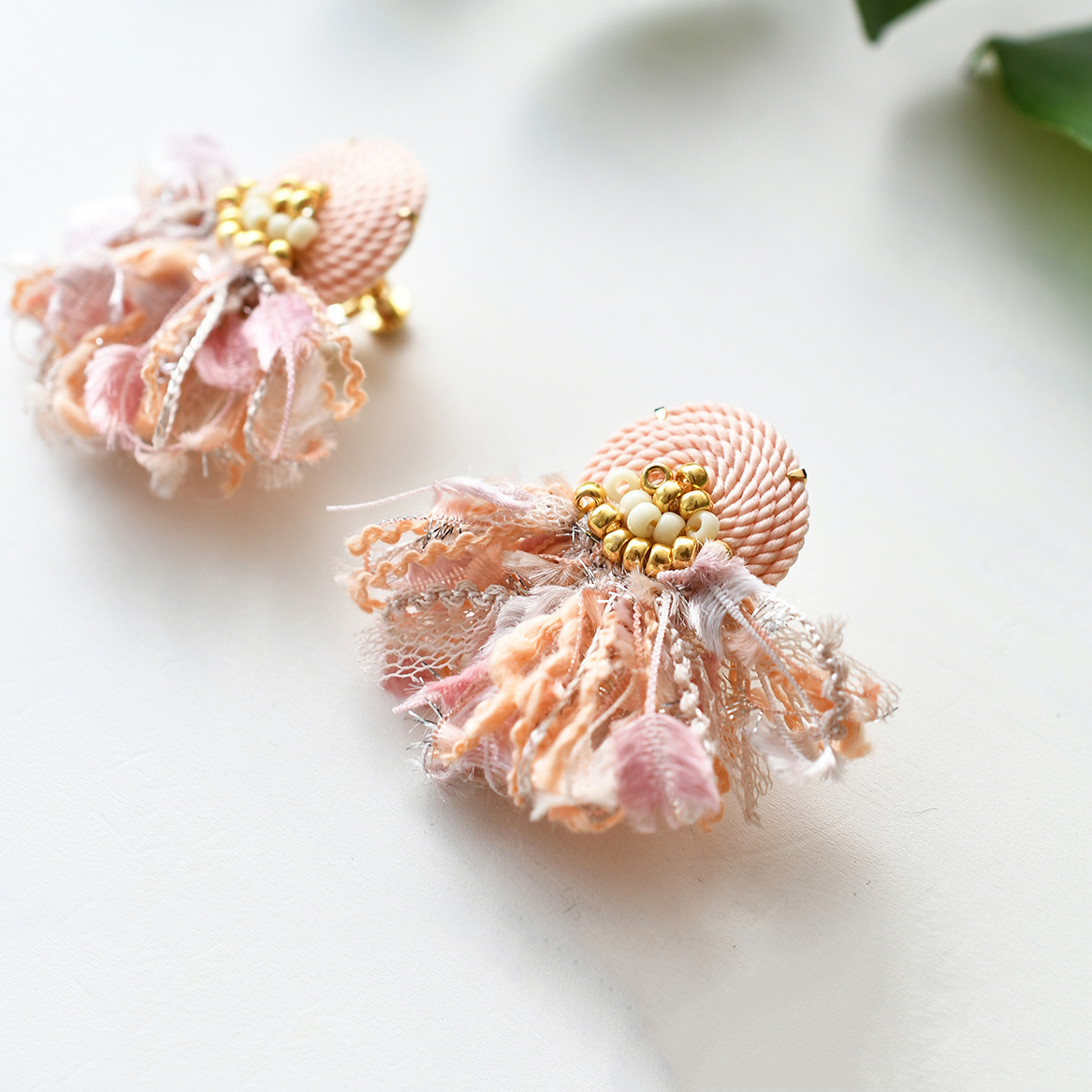 コードモチーフタッセルピアス・イヤリング/ピンク、クリームの画像6