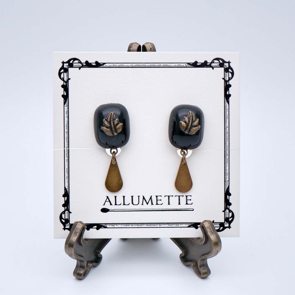 Leaf Pierced Earrings / Ear Clips (black)の画像5