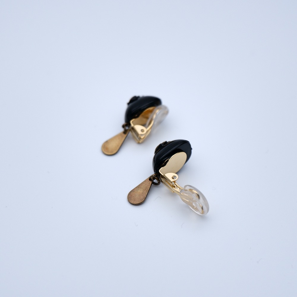 Leaf Pierced Earrings / Ear Clips (black)の画像6