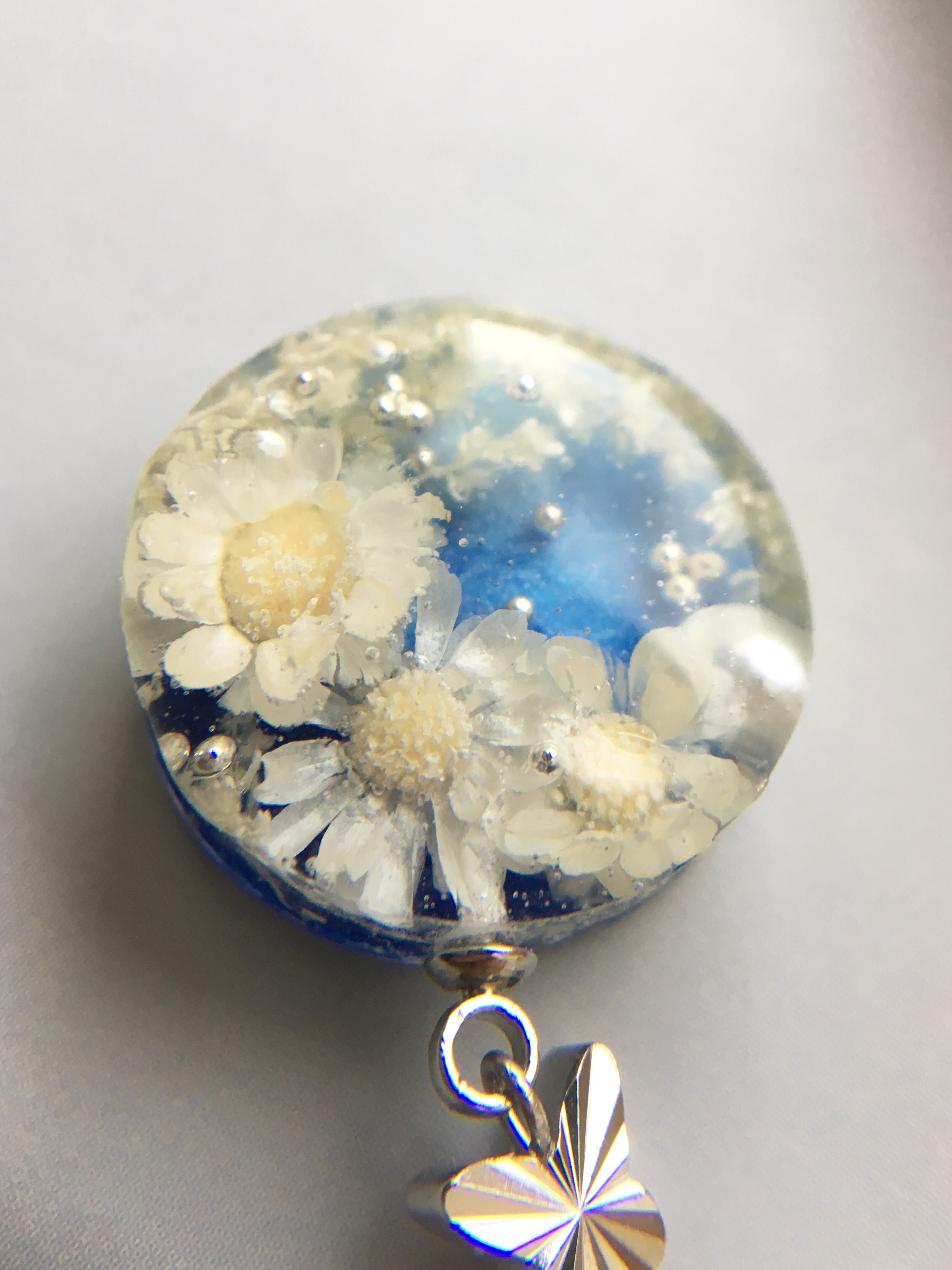 🌸受注製作🌸 Beautiful Blue Garden and Butterfly   (ピアス・イヤリング)の画像2