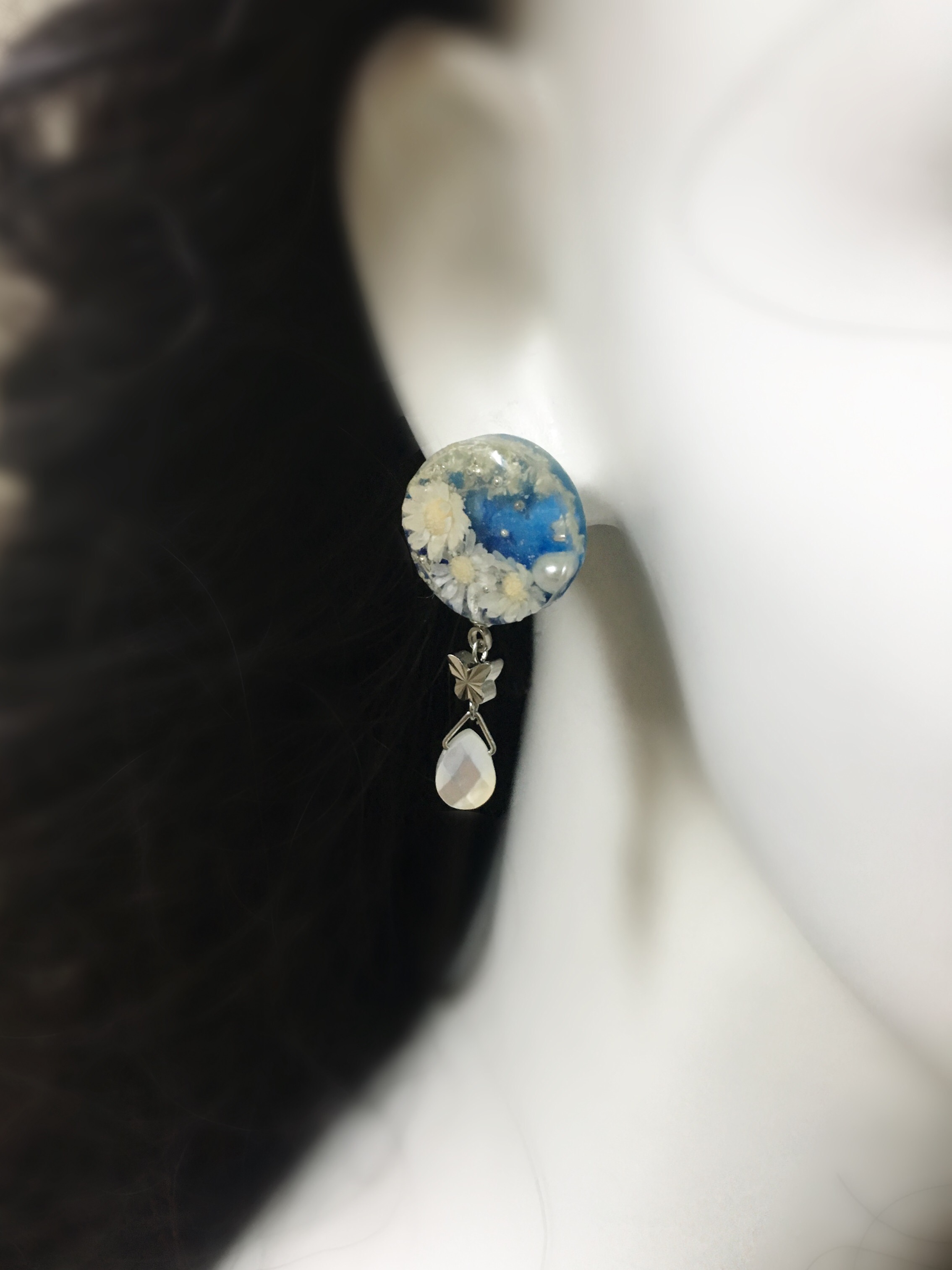 🌸受注製作🌸 Beautiful Blue Garden and Butterfly   (ピアス・イヤリング)の画像3