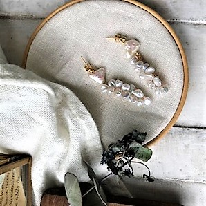 希少　淡水パールトライアングルピアス　or　イヤリングの画像3