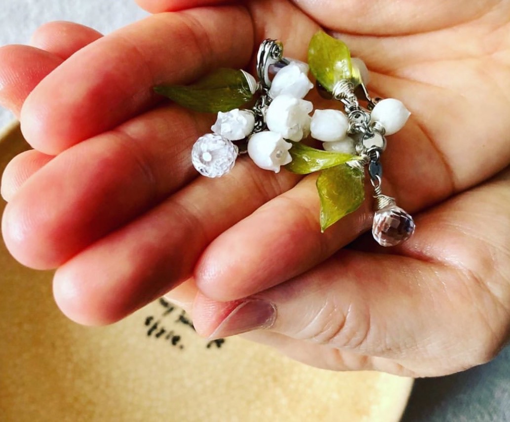 本物のスズランと水晶のアクセサリー　ピアス　or  イヤリングの画像3