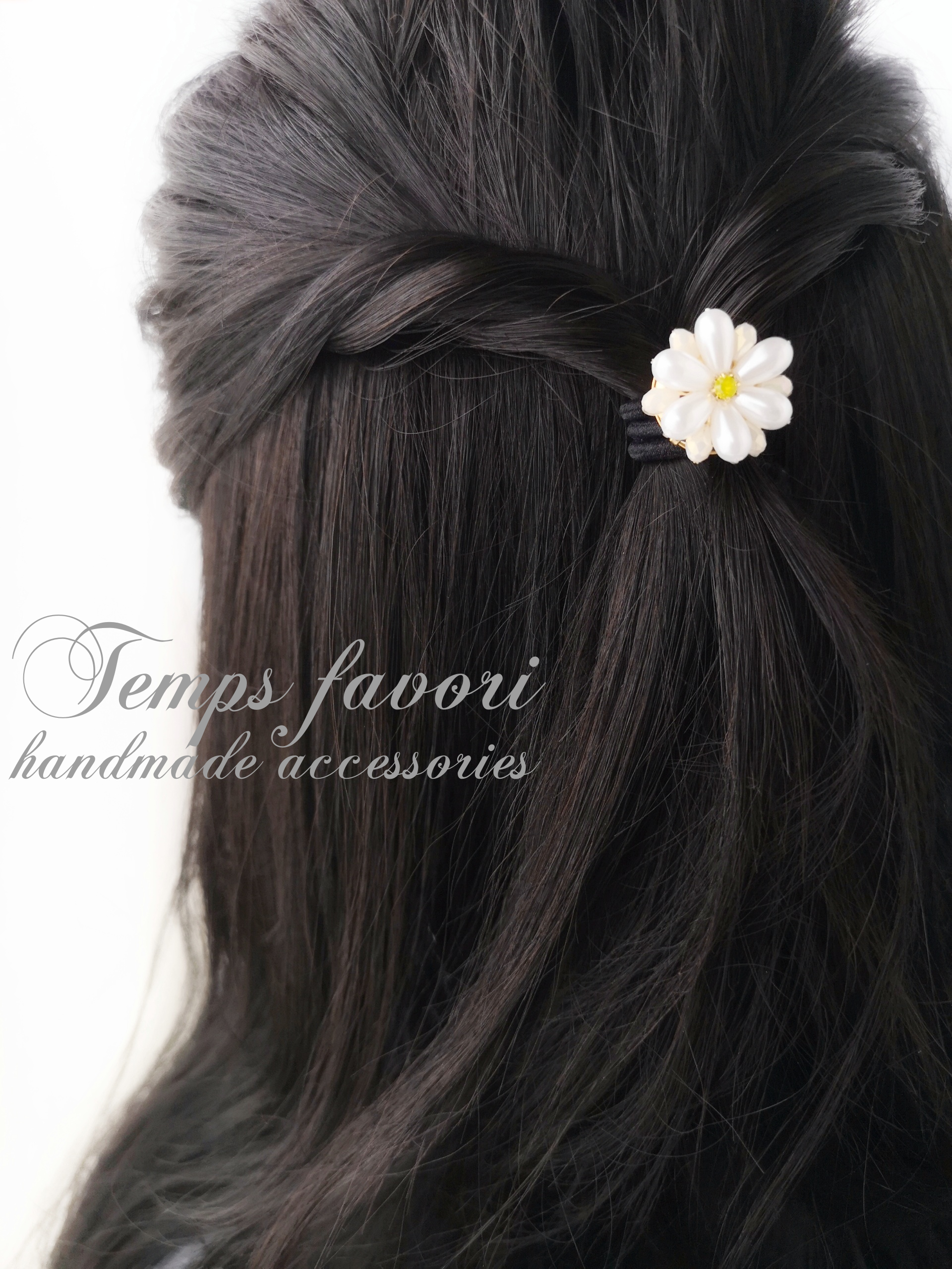 【2点セット】フェミニンパールフラワーピアス×ヘアゴムの画像2